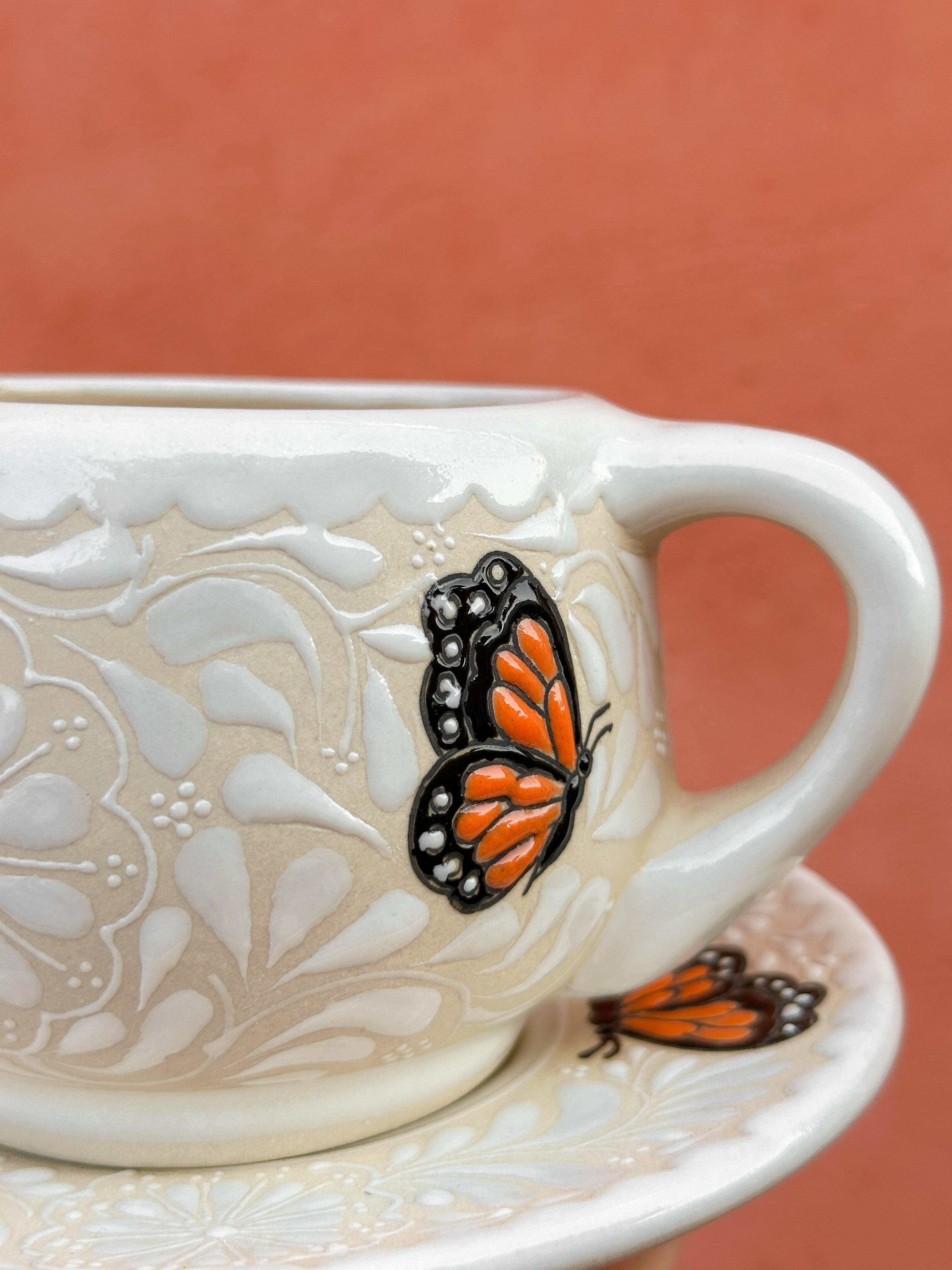 PRE-ORDER Set of 4 Monarca Butterflies Mug And Plate (SHIPS IN APPROX. 6-12 WEEKS)