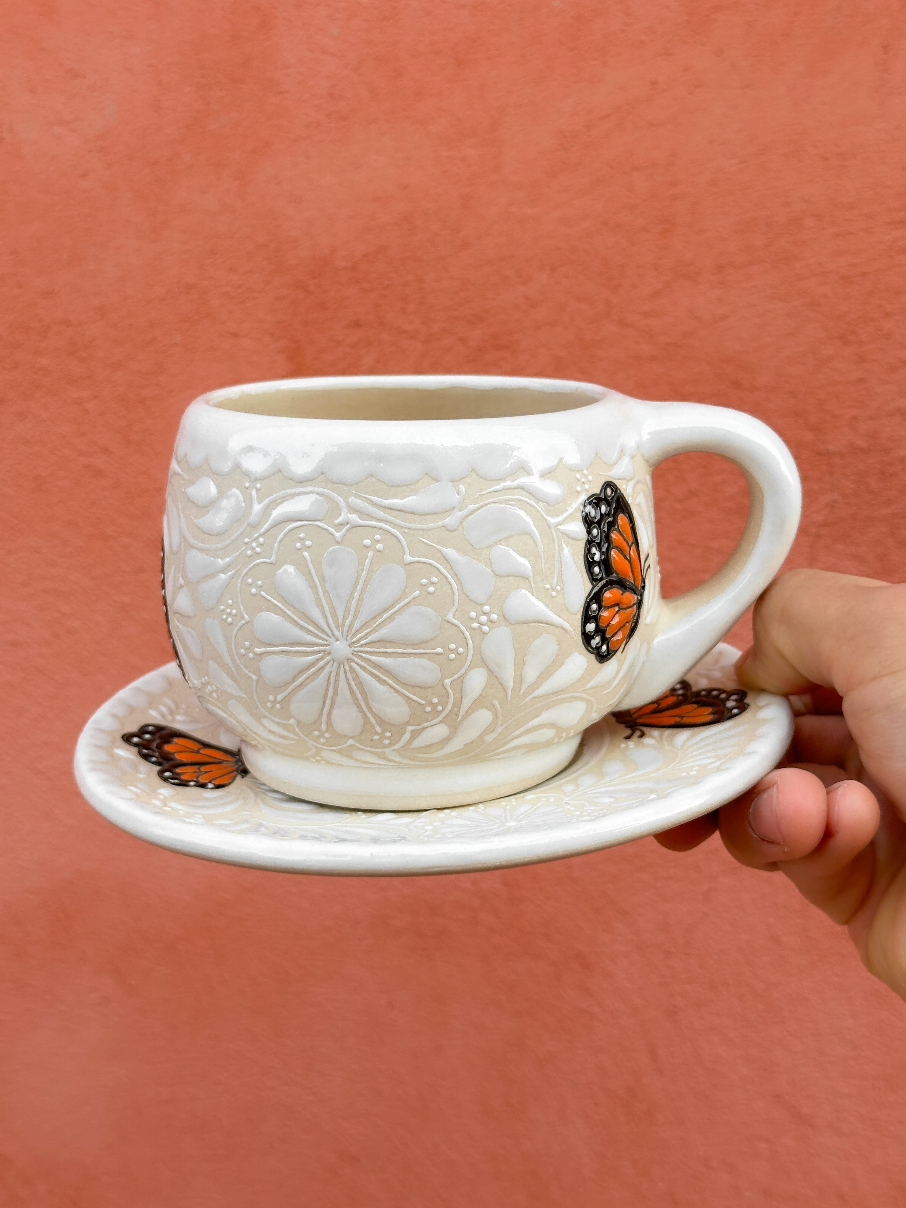 PRE-ORDER Set of 4 Monarca Butterflies Mug And Plate (SHIPS IN APPROX. 6-12 WEEKS)