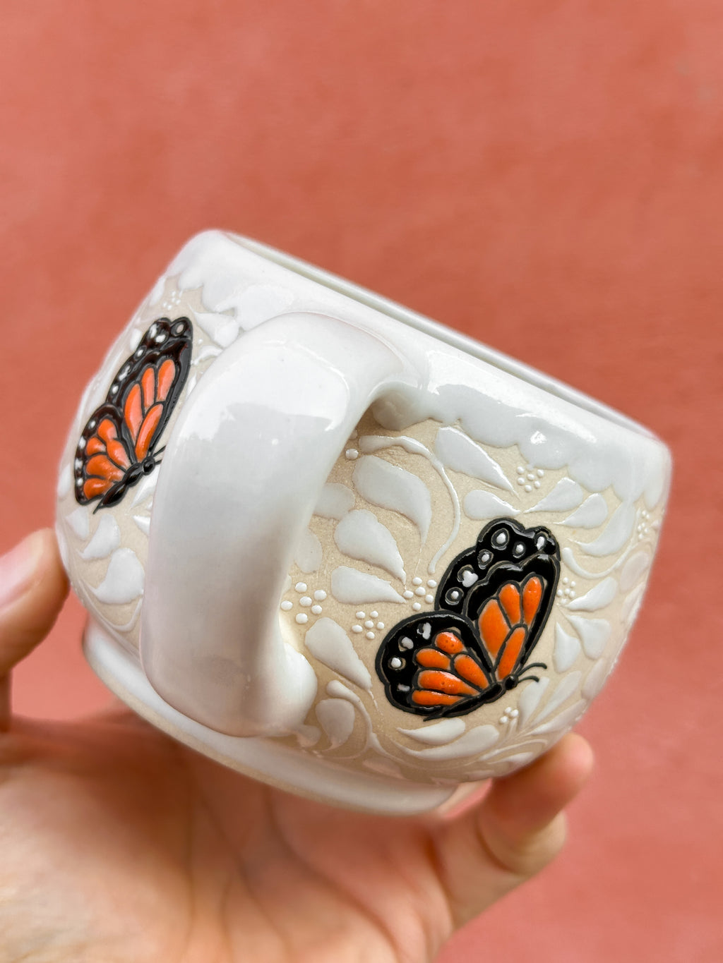 Taza Mariposas Monarca (RESERVA) (ENVÍO EN APROX. 6-12 SEMANAS)