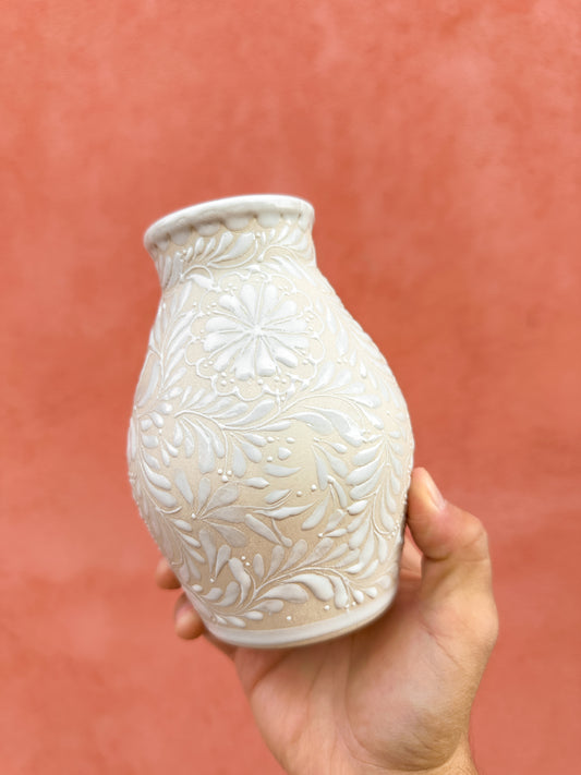 PRE-ORDER White Small Flower Vase (SHIPS IN APPROX. 6-12 WEEKS)