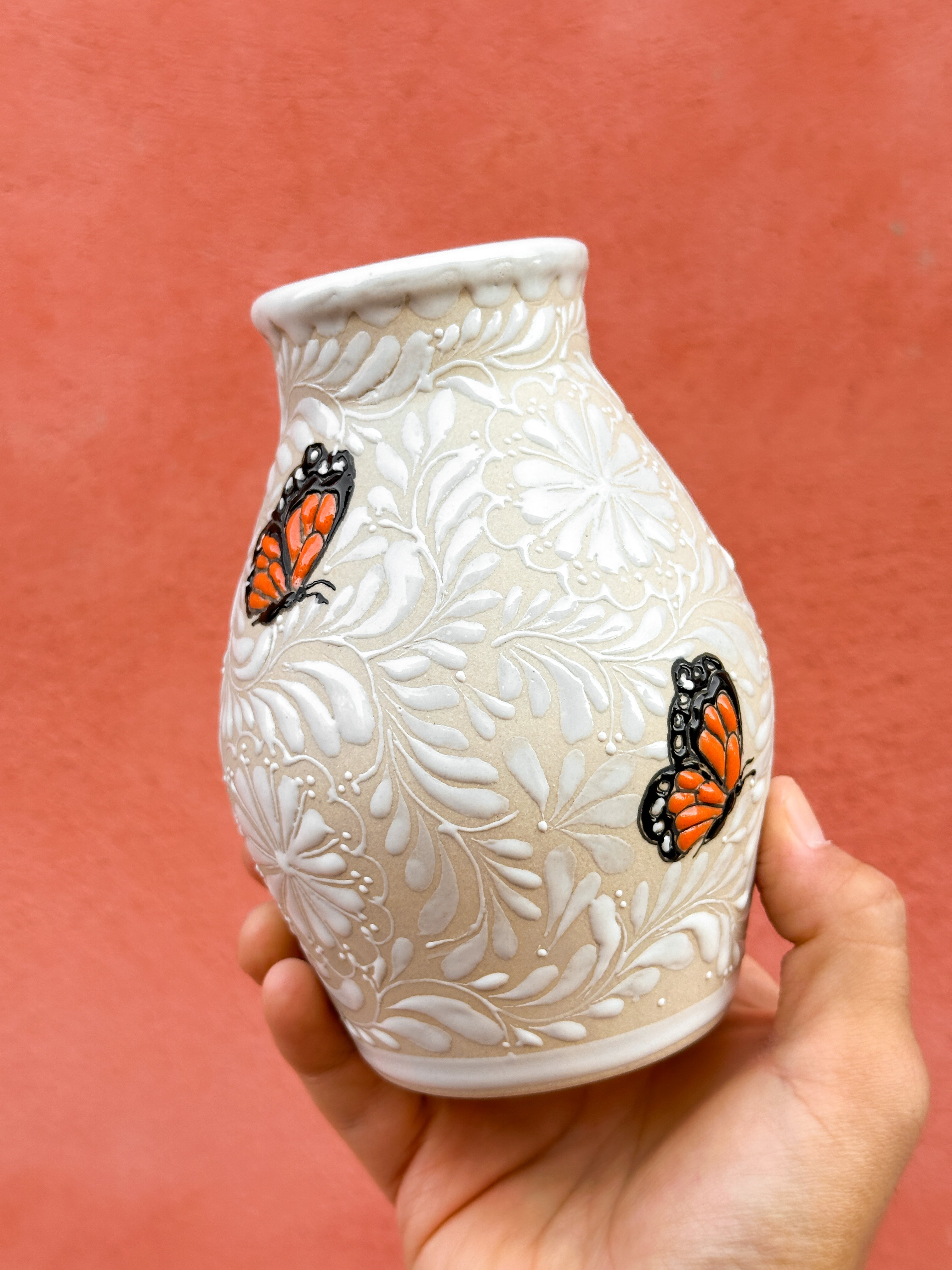 PRE-ORDER Monarca Butterflies Small Flower Vase (SHIPS IN APPROX. 6-12 WEEKS)