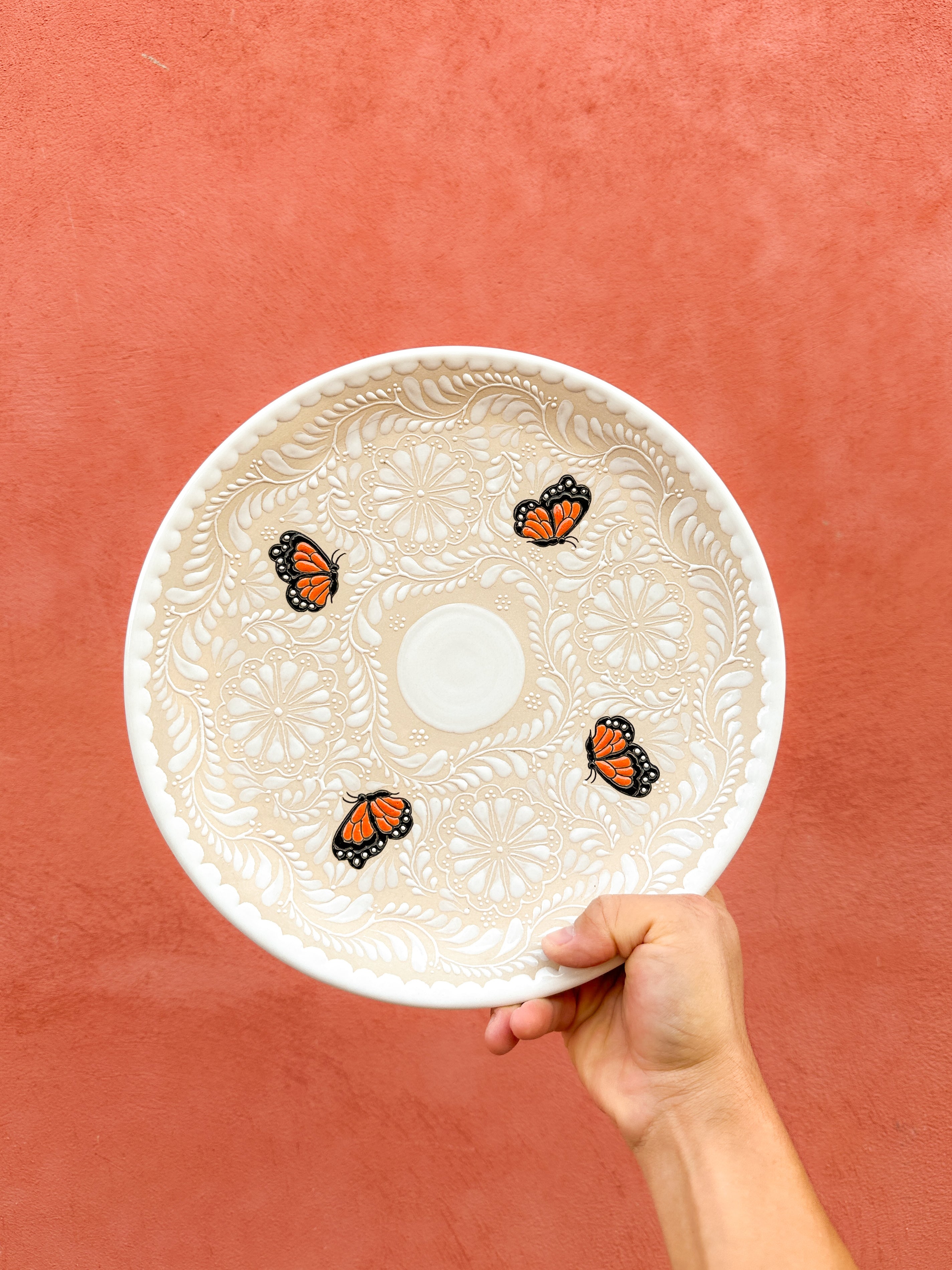 PRE-ORDER Monarca Butterflies Plate (SHIPS IN APPROX. 6-12 WEEKS)