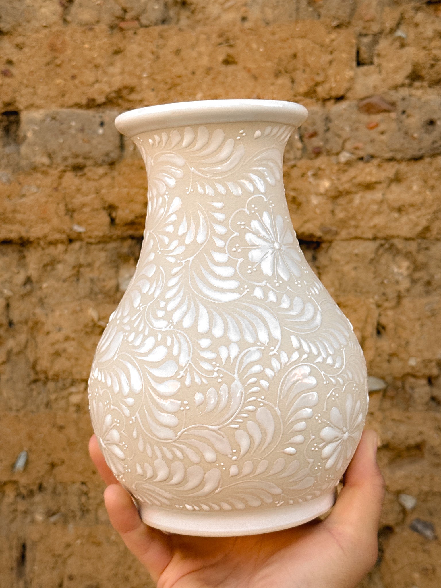 PRE-ORDER White Flower Vase (SHIPS IN APPROX. 6- 12 WEEKS)