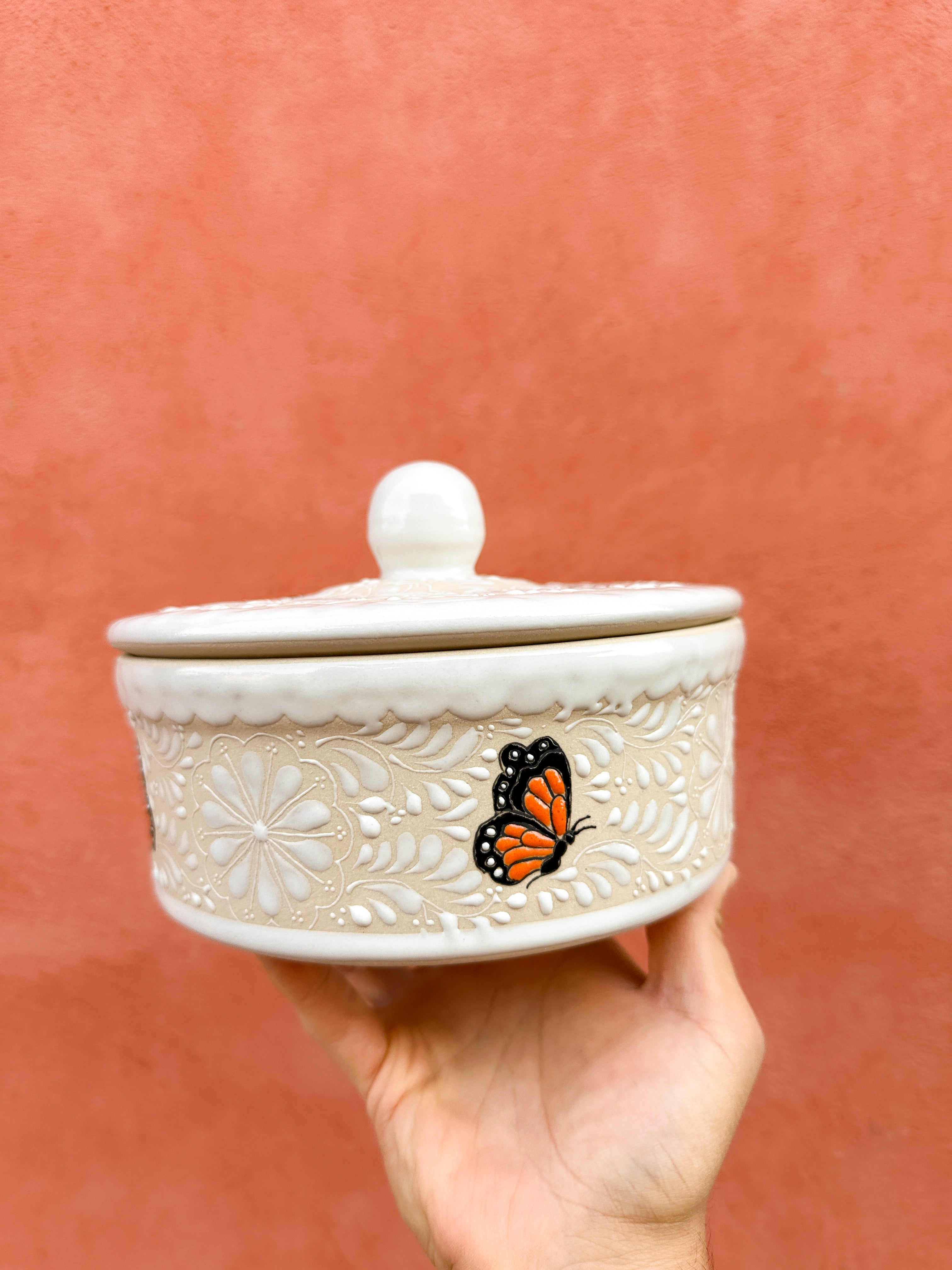 PRE-ORDER Monarca Butterflies Tortillas Holder (SHIPS IN APPROX. 6-12 WEEKS)
