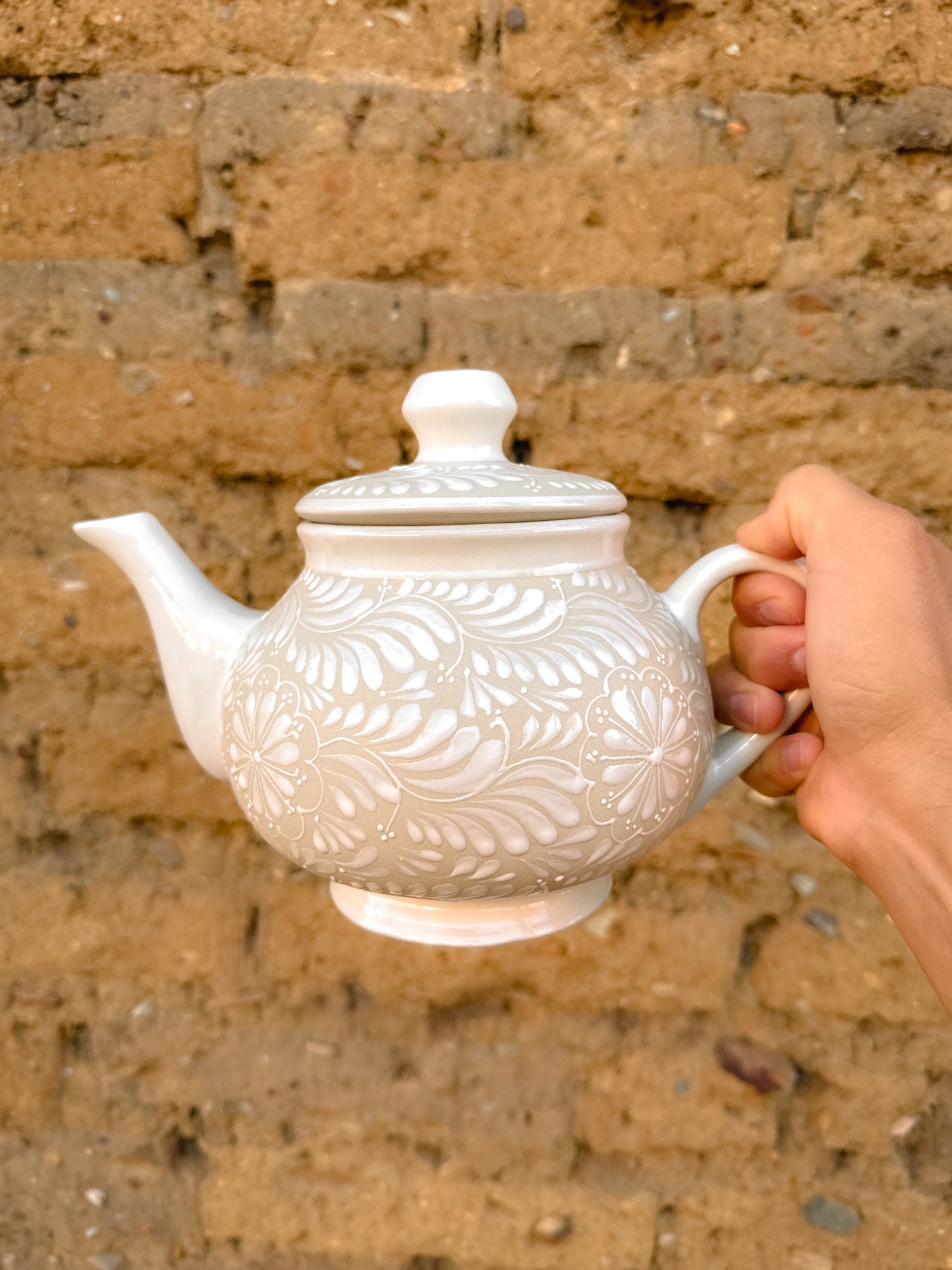PRE-ORDER White Tea Pot (SHIPS IN APPROX. 6-12 WEEKS)