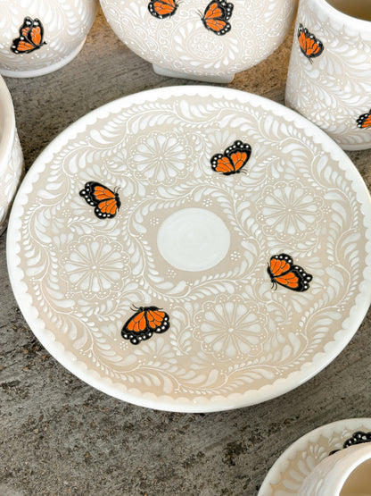 PRE-ORDER Monarca Butterflies Plate (SHIPS IN APPROX. 6-12 WEEKS)