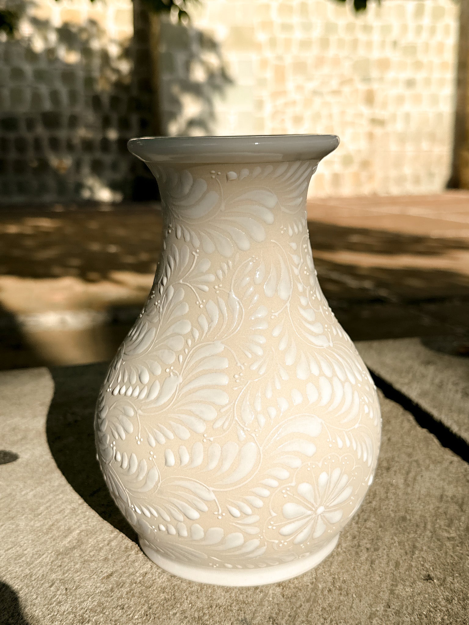 PRE-ORDER White Flower Vase (SHIPS IN APPROX. 6- 12 WEEKS)