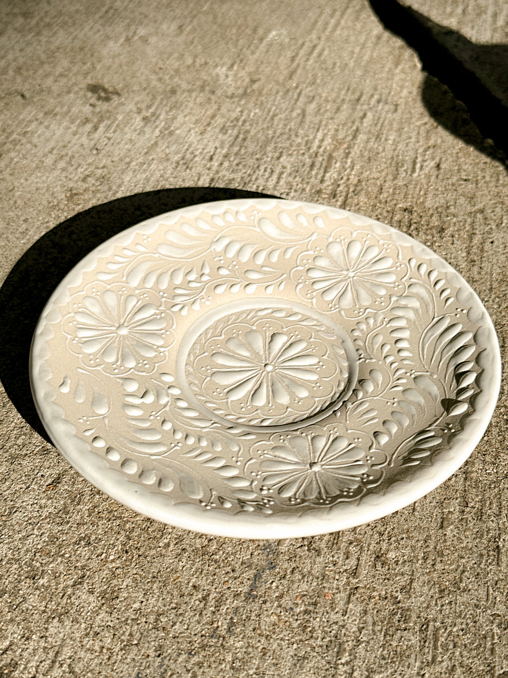 Plato de postre blanco (RESERVA) (ENVÍO EN APROX. 6-12 SEMANAS)