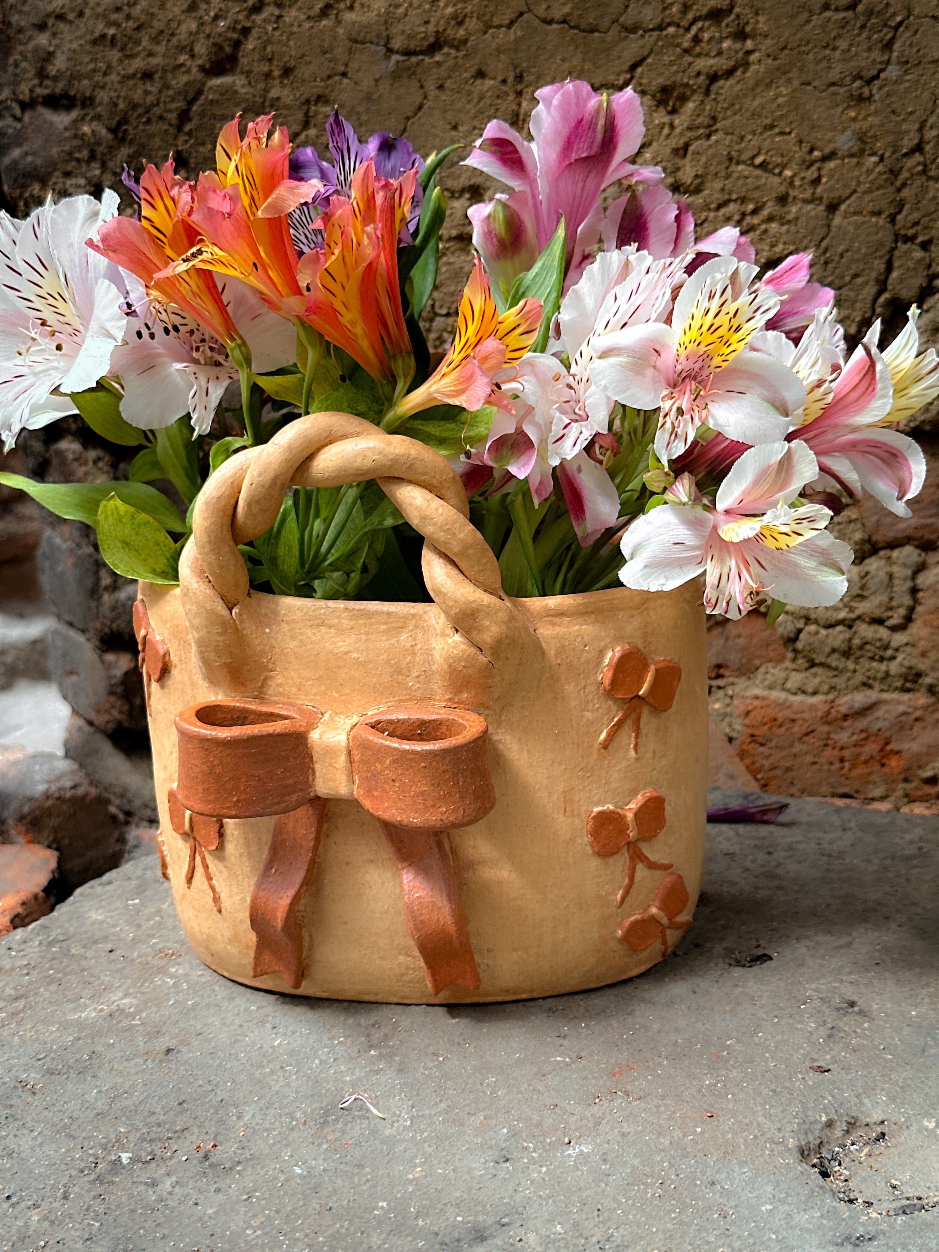 Mercado Bag Flower Vase