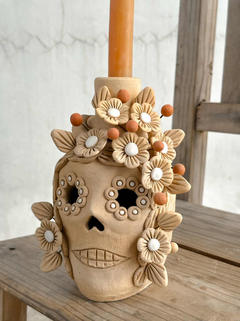 Candelabro de calavera de azúcar