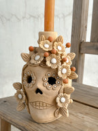 Candelabro de calavera de azúcar