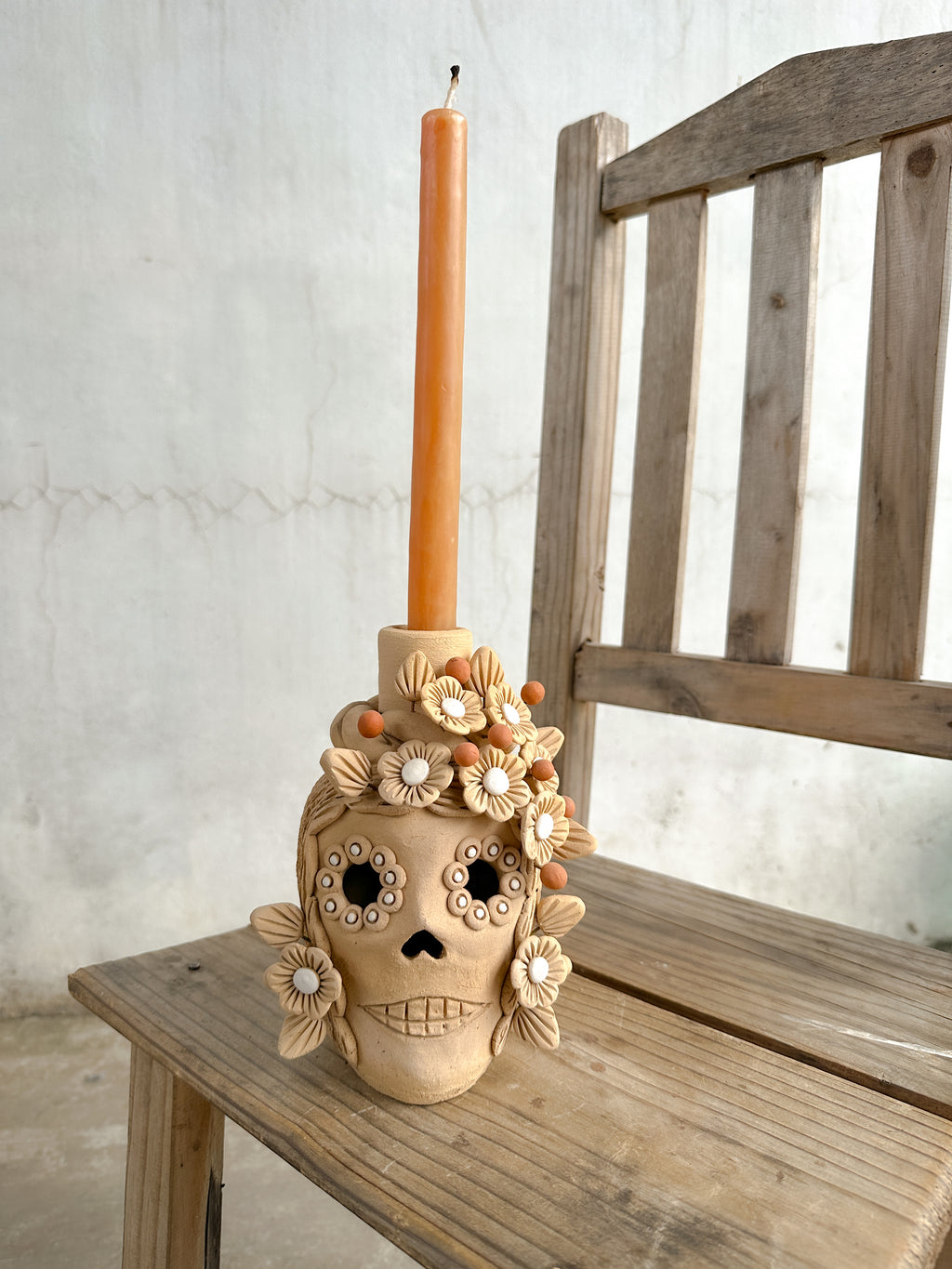 Candelabro de calavera de azúcar