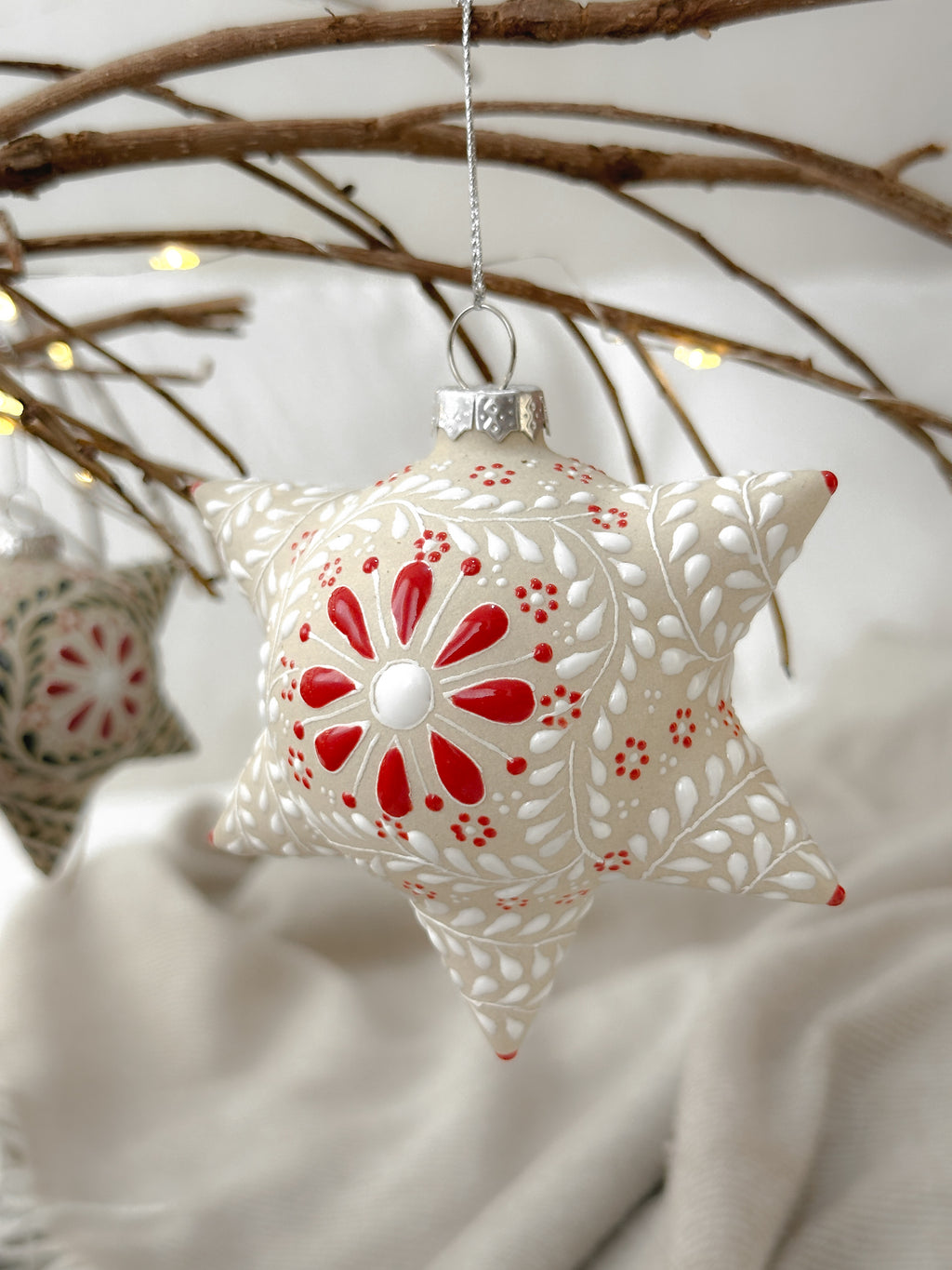 Adorno navideño blanco "Piñata Mexicana"