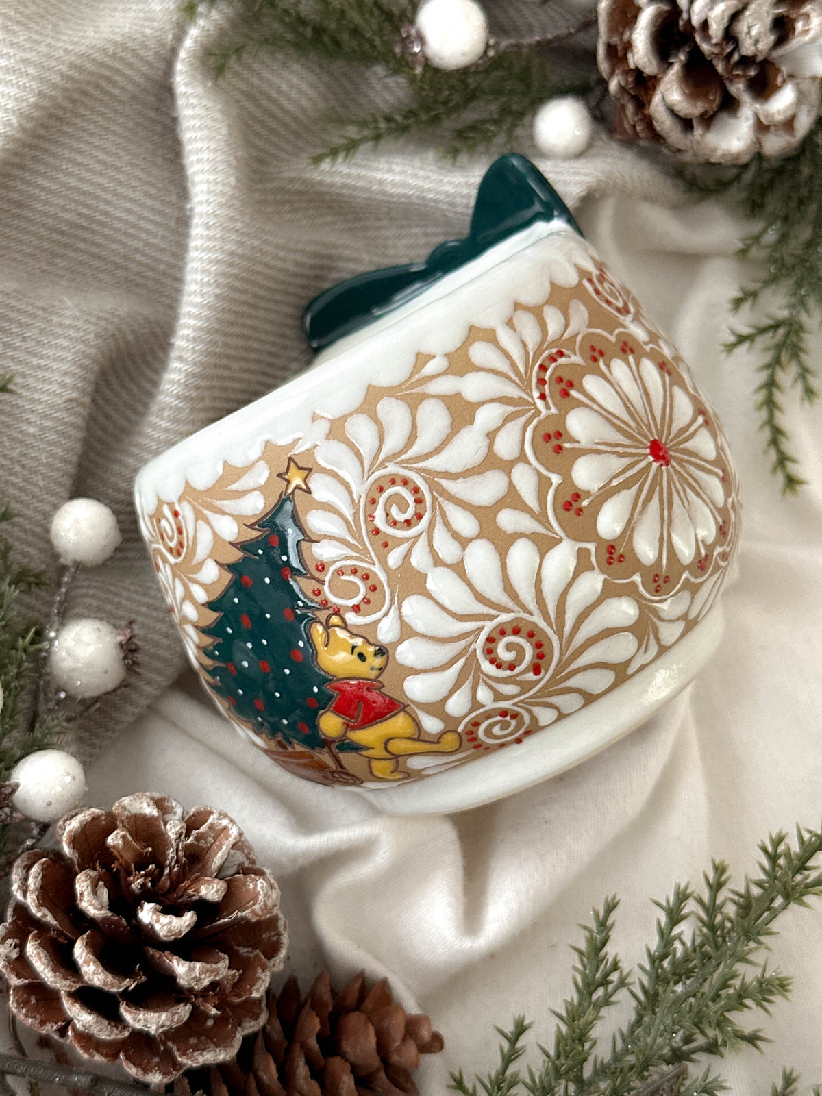 PRE-ORDER Set of 2 Christmas Pooh Mugs (SHIP STARTING DEC 5)