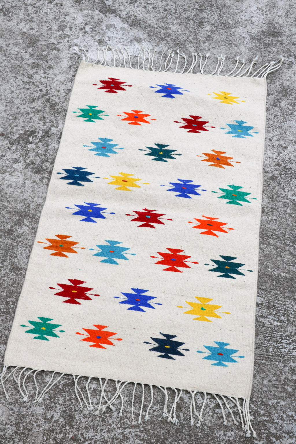 Alfombra de lana oaxaqueña geométrica colorida
