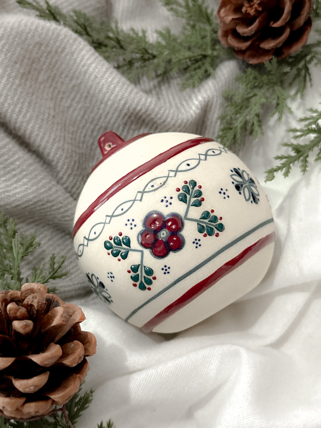 Adorno Navideño Vino Tinto "Casa de la Abuela"