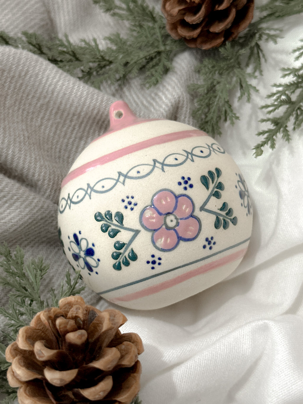 Adorno Navideño Rosa "Casa de la Abuela"