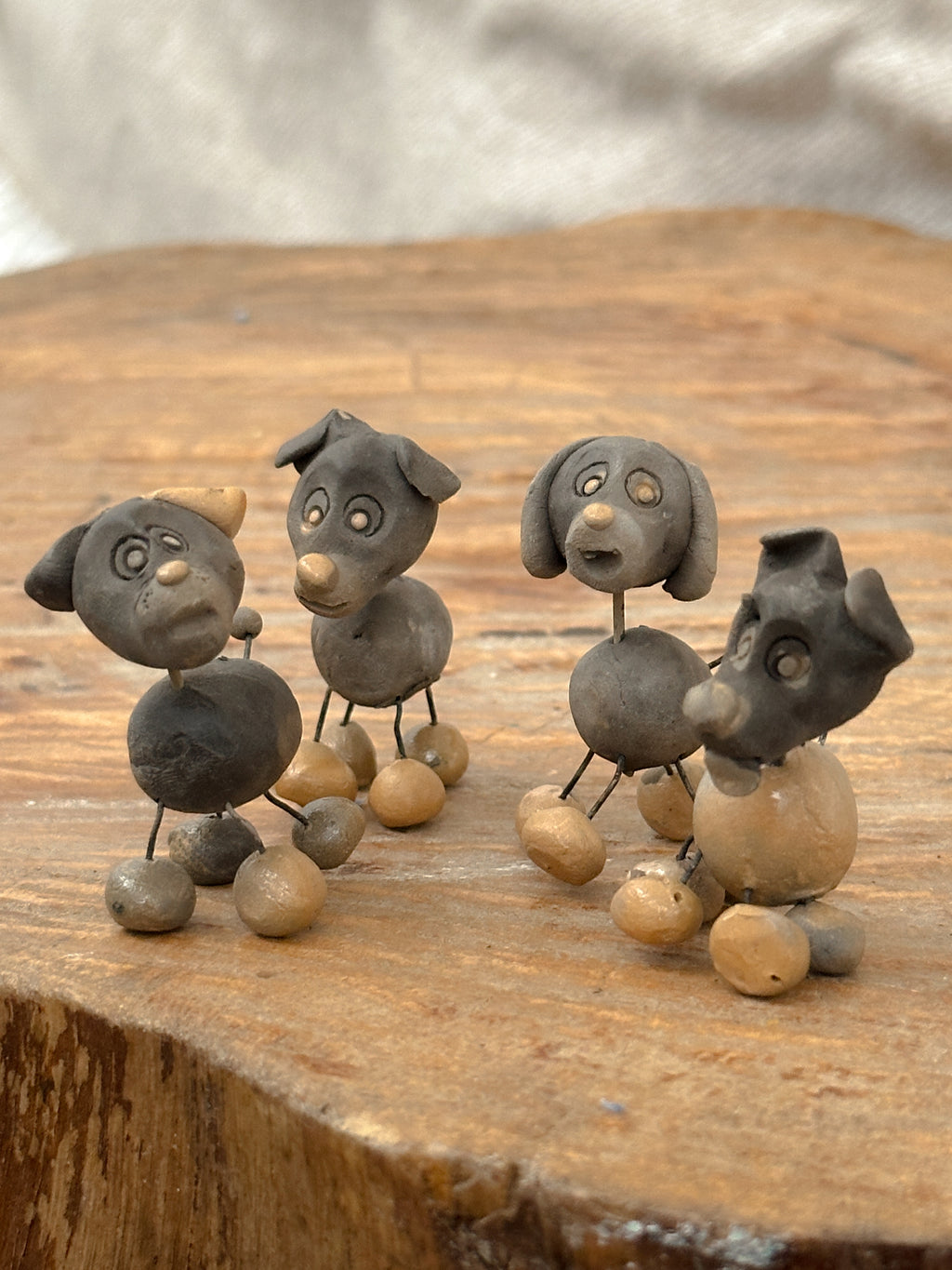 Juego de 4 mini cachorros