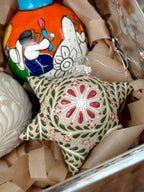 Caja navideña (adornos surtidos)