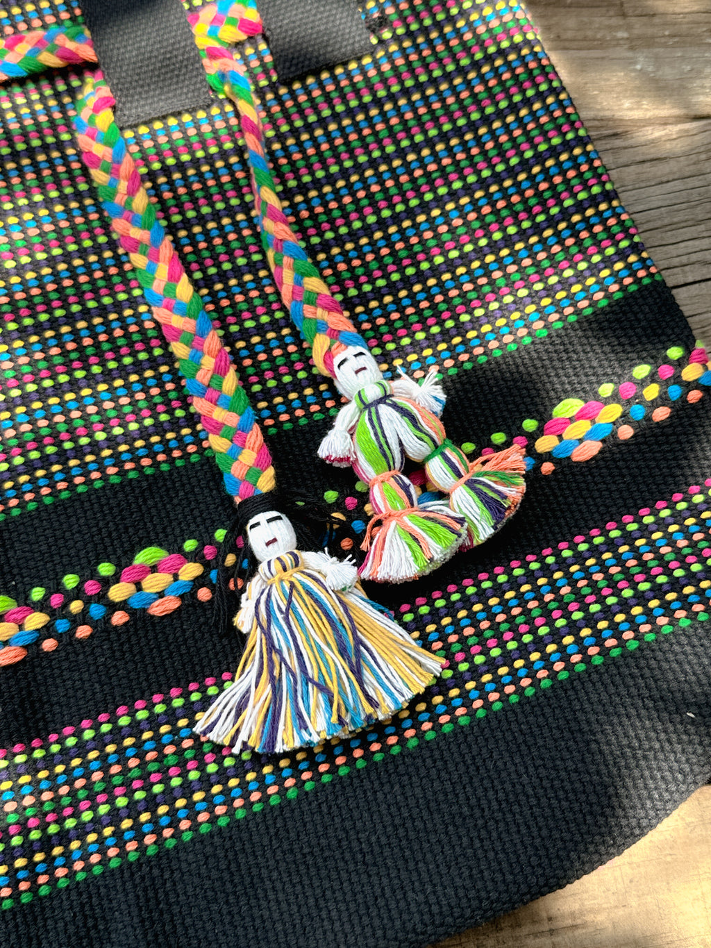 Bolso de mano Jalieza tejido a mano