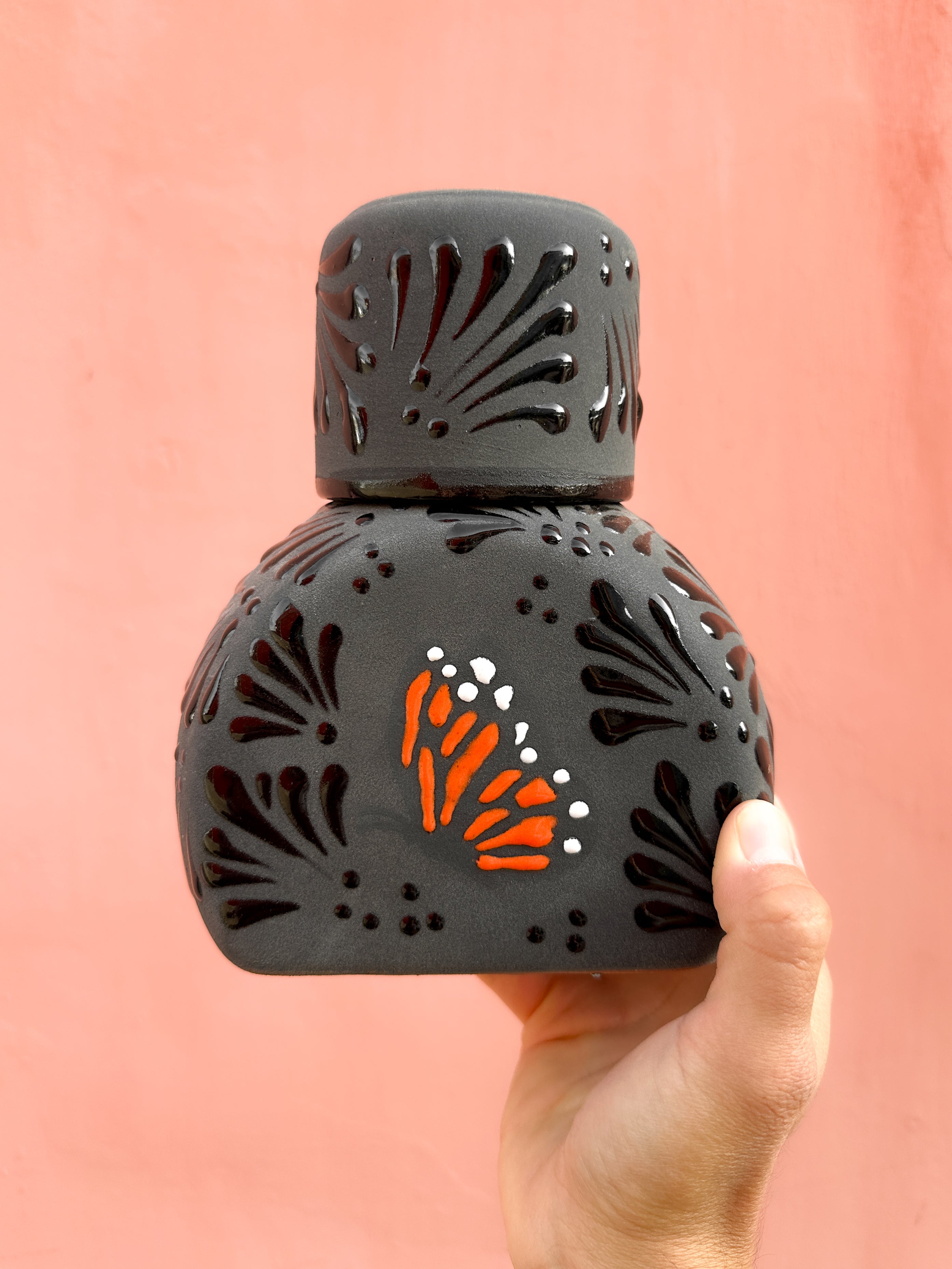 PRE-ORDER Black Butterfly Monarch Tequilero Decanter (SHIPS IN APPROX. 6-12 WEEKS)