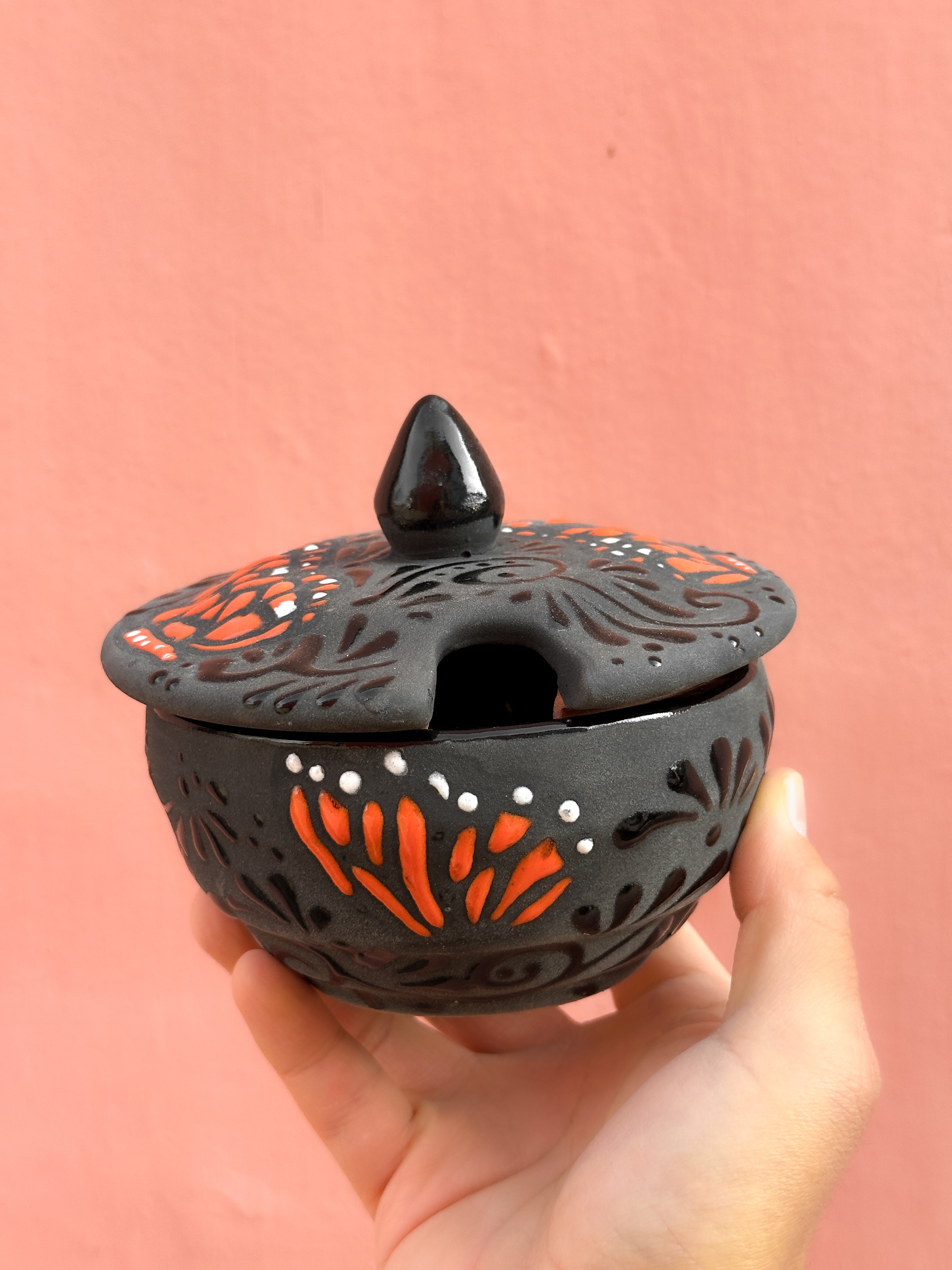 PRE-ORDER Black Butterfly Monarch Salsa Dish (SHIPS IN APPROX. 6-12 WEEKS)