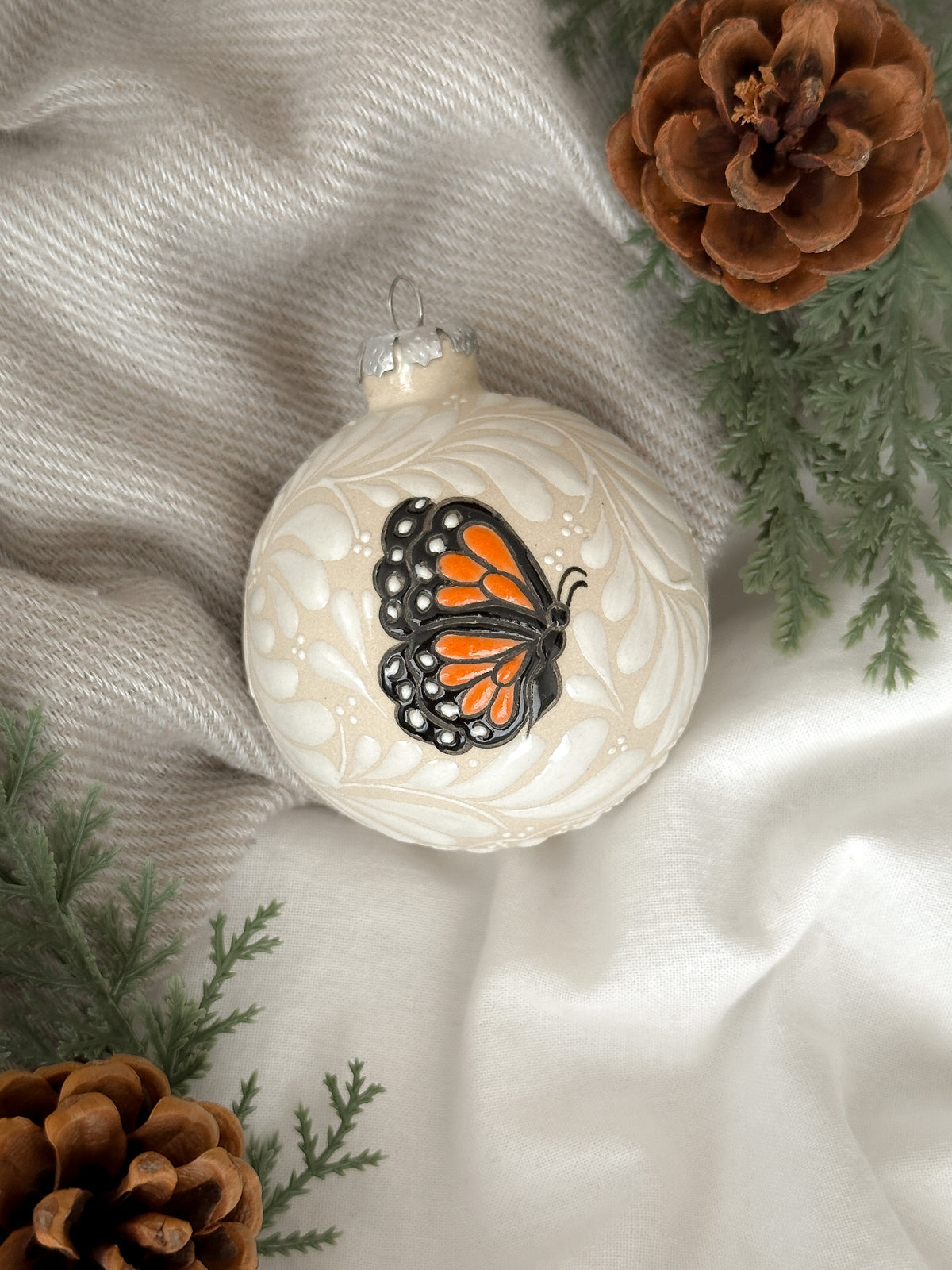 PRE-ORDER "Mariposa Monarca" Christmas Ornament (SHIPS IN APPROX. 6-12 WEEKS)