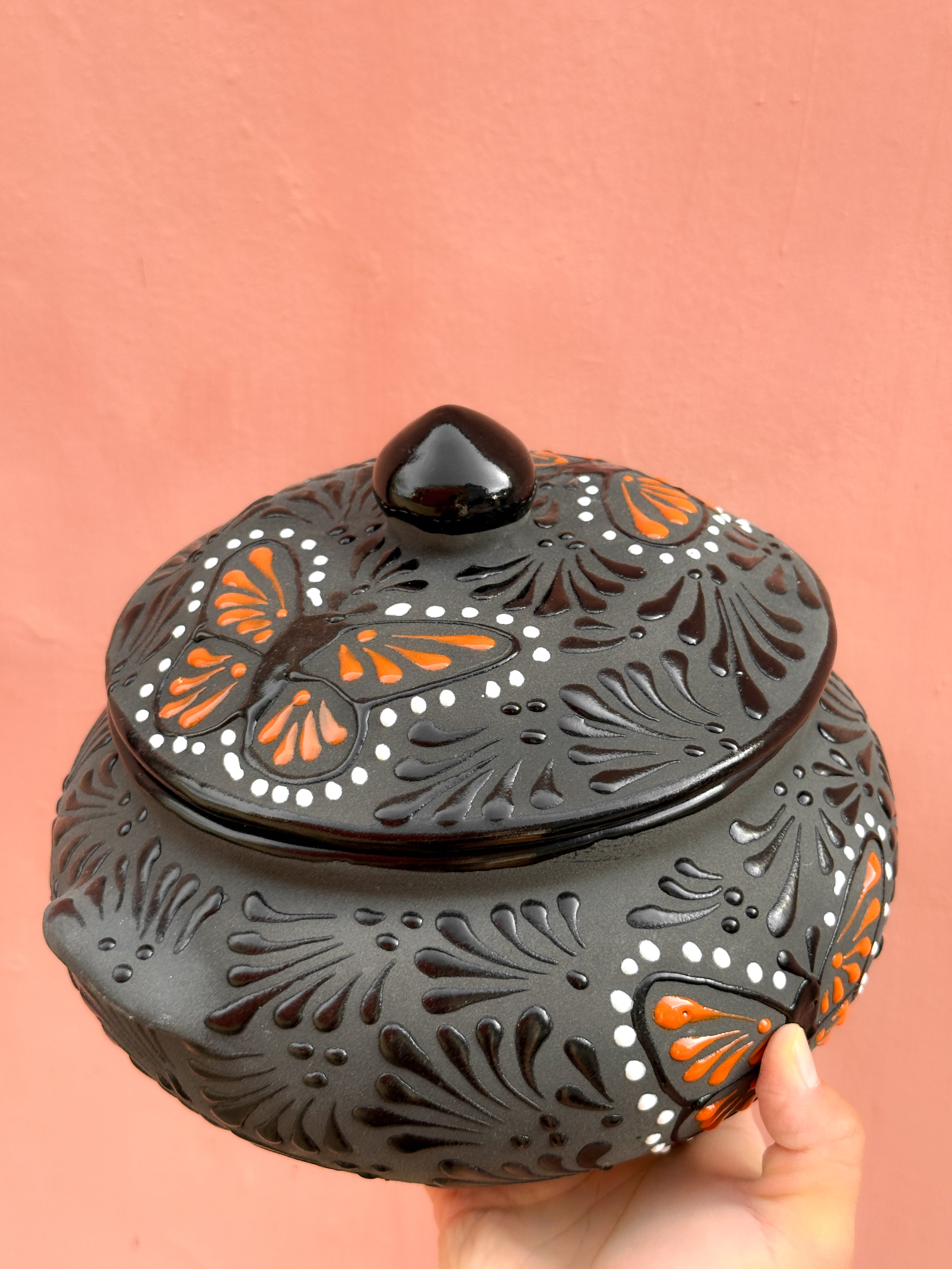 PRE-ORDER Black Butterfly Monarch Cazuela (SHIPS IN APPROX. 6-12 WEEKS)