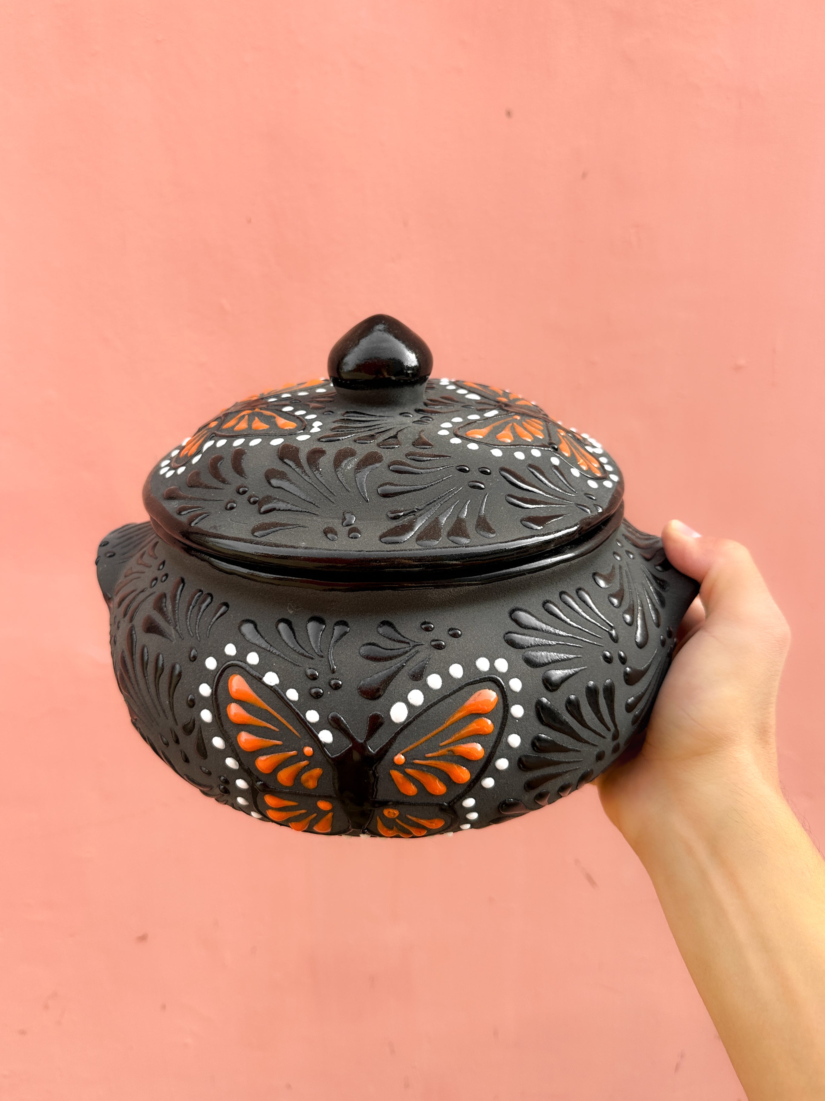 PRE-ORDER Black Butterfly Monarch Cazuela (SHIPS IN APPROX. 6-12 WEEKS)