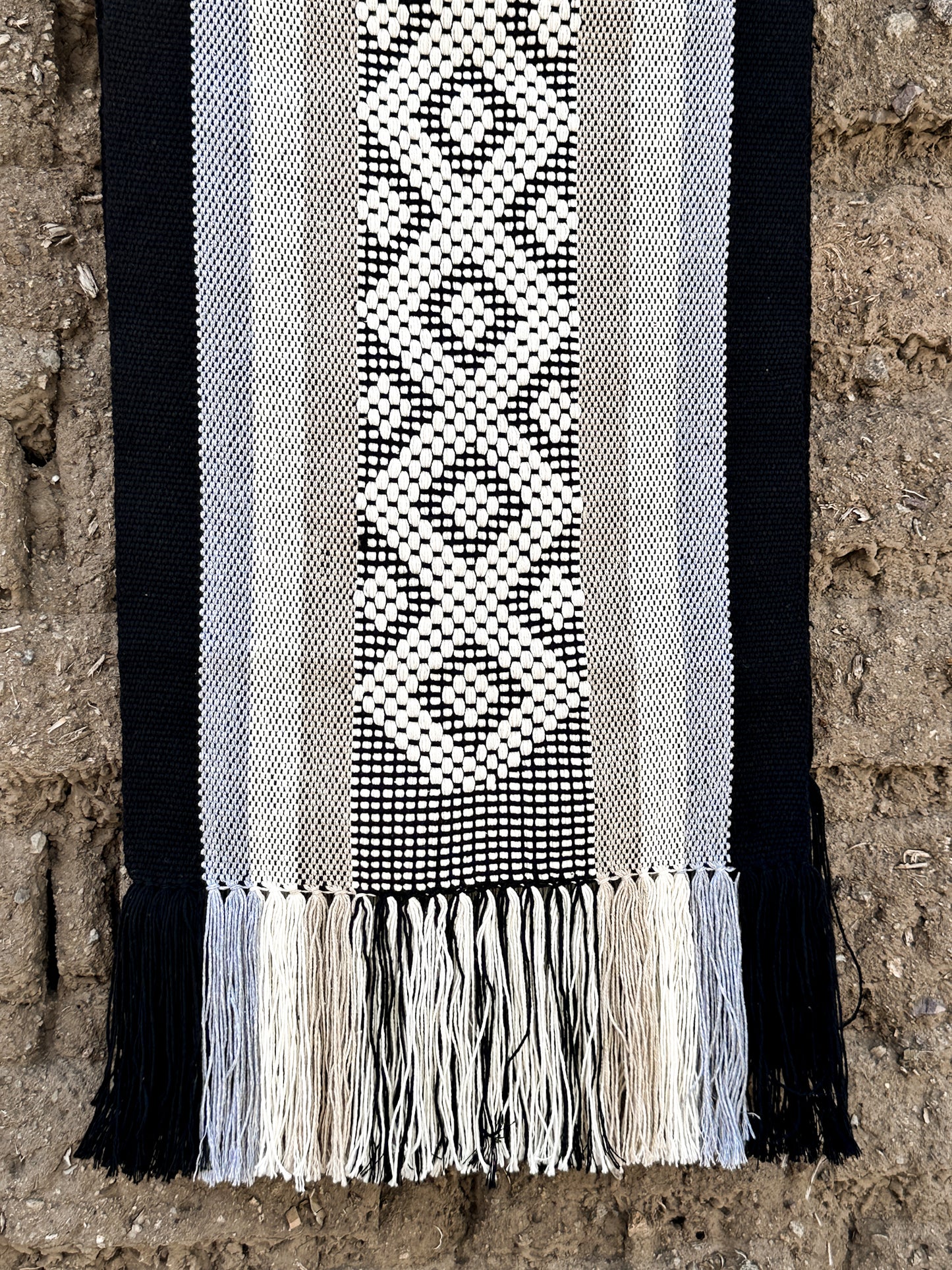 Luna Jalieza Table Runner