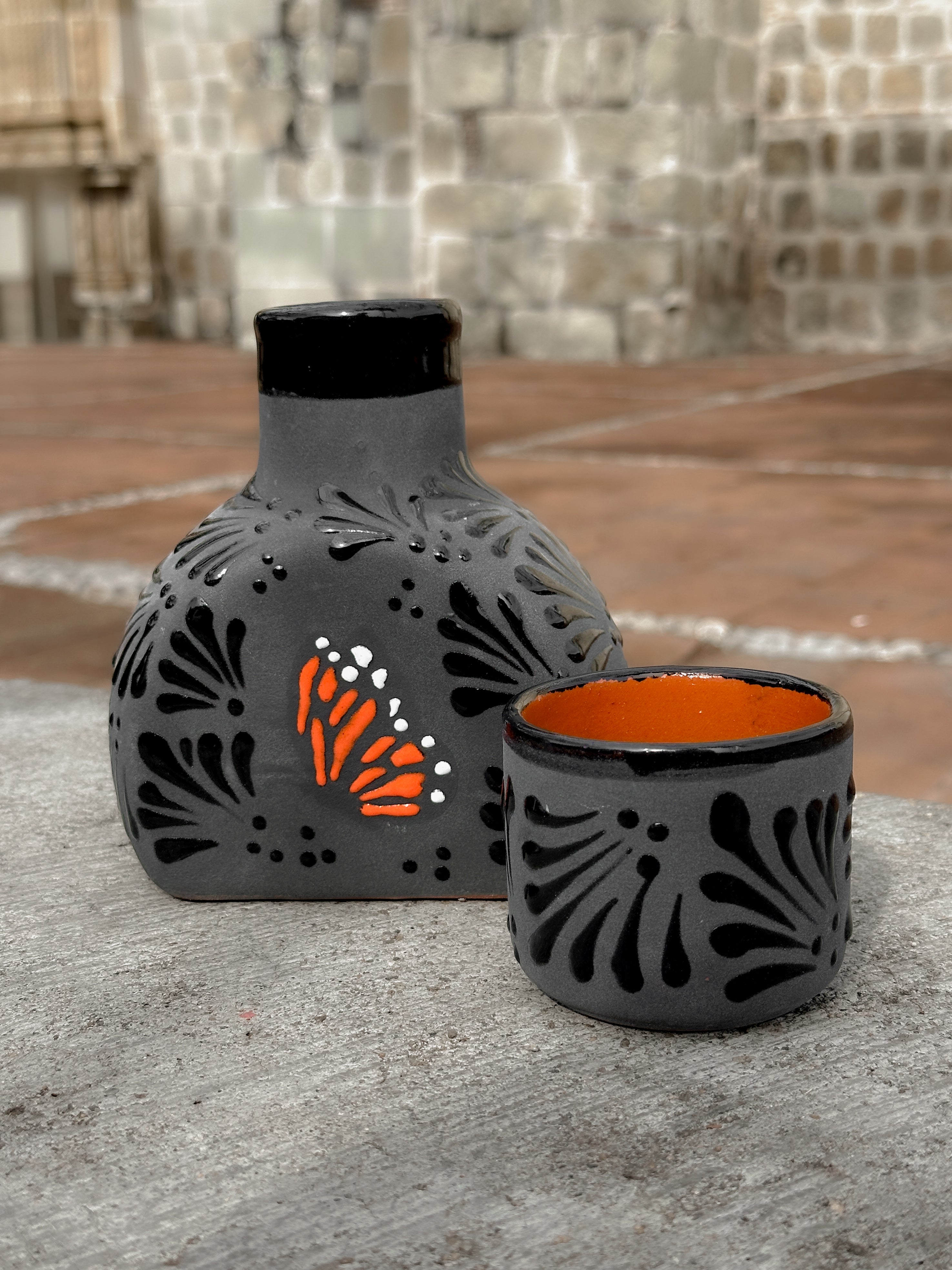 PRE-ORDER Black Butterfly Monarch Tequilero Decanter (SHIPS IN APPROX. 6-12 WEEKS)