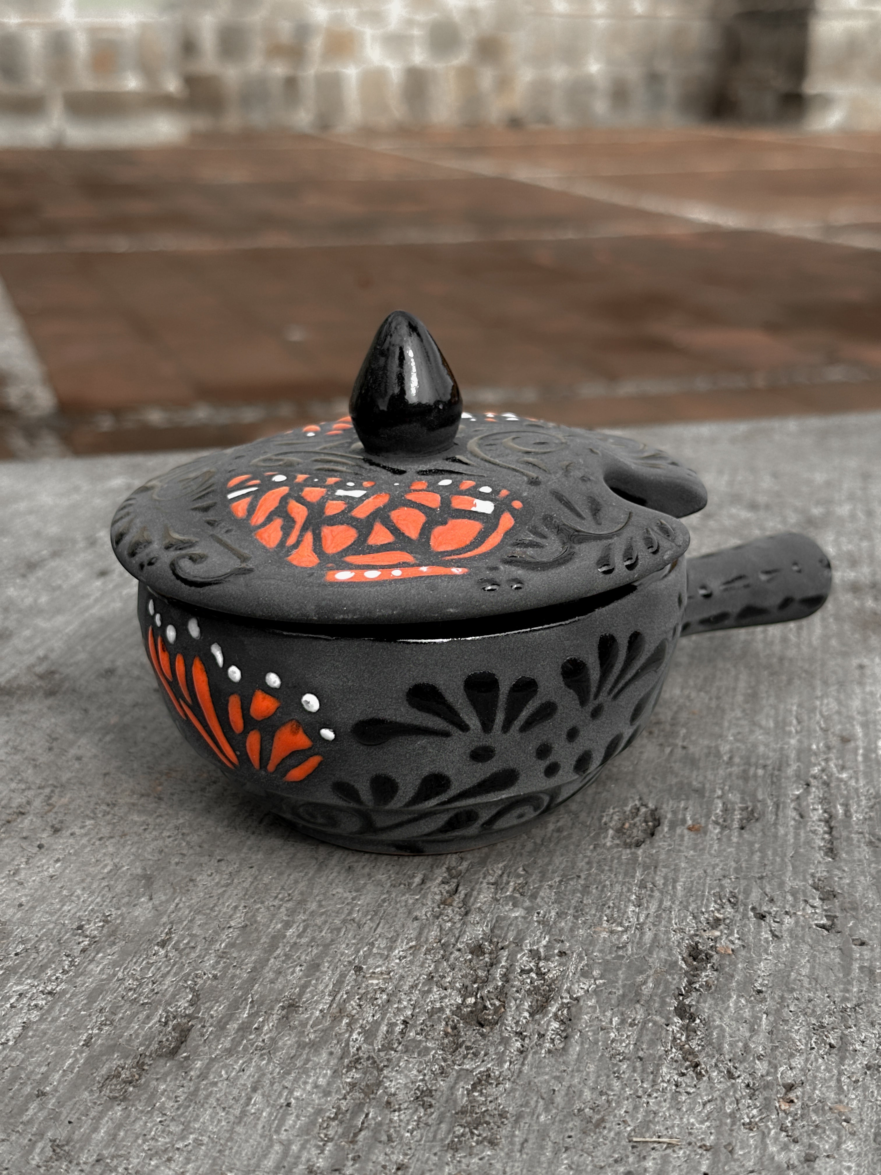 PRE-VENTA Plato para salsa mariposa negra monarca (ENVÍO EN APROX. 6-12 SEMANAS)