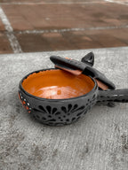 PRE-VENTA Plato para salsa mariposa negra monarca (ENVÍO EN APROX. 6-12 SEMANAS)
