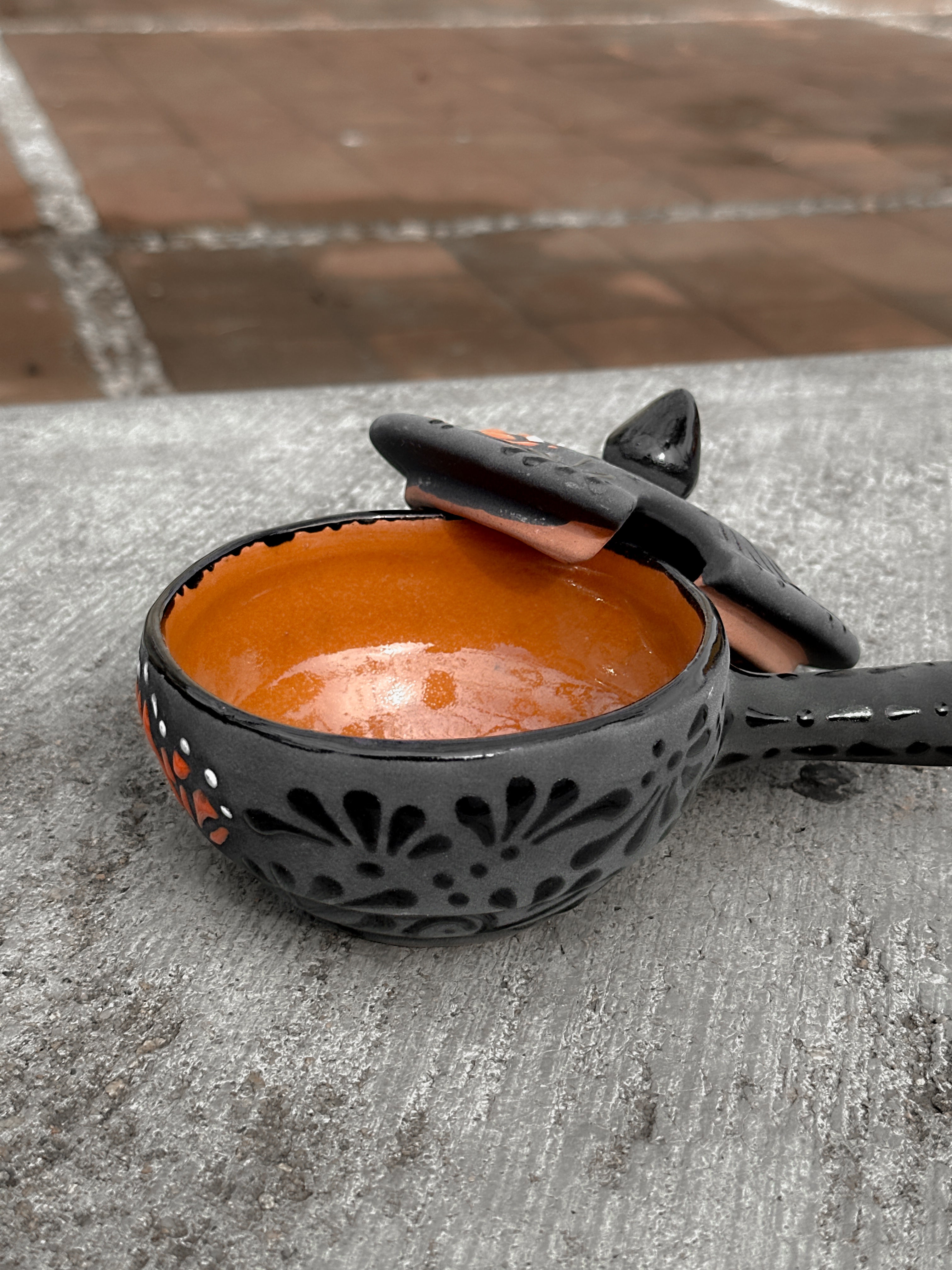 PRE-ORDER Black Butterfly Monarch Salsa Dish (SHIPS IN APPROX. 6-12 WEEKS)
