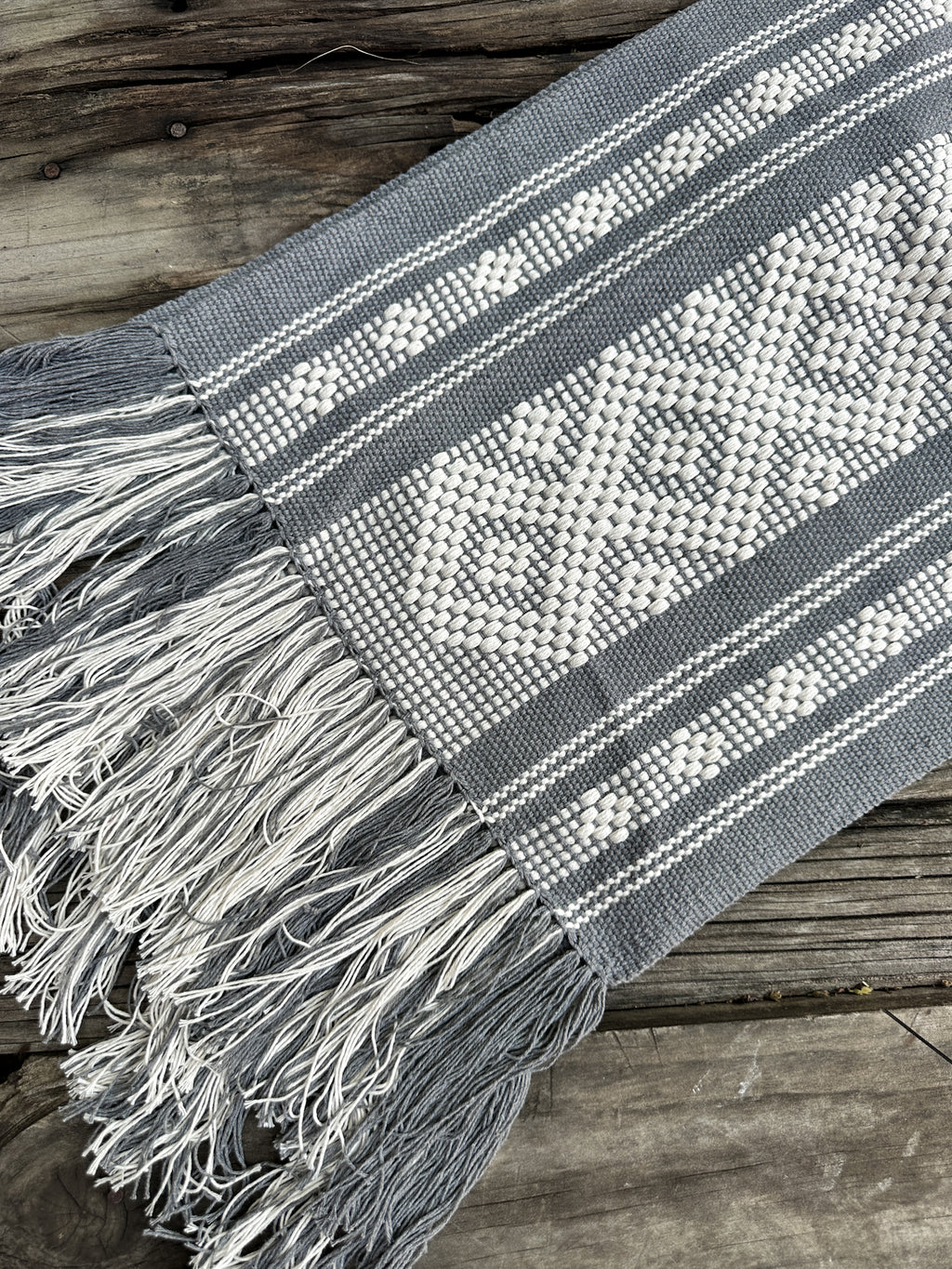 Agata Jalieza Table Runner