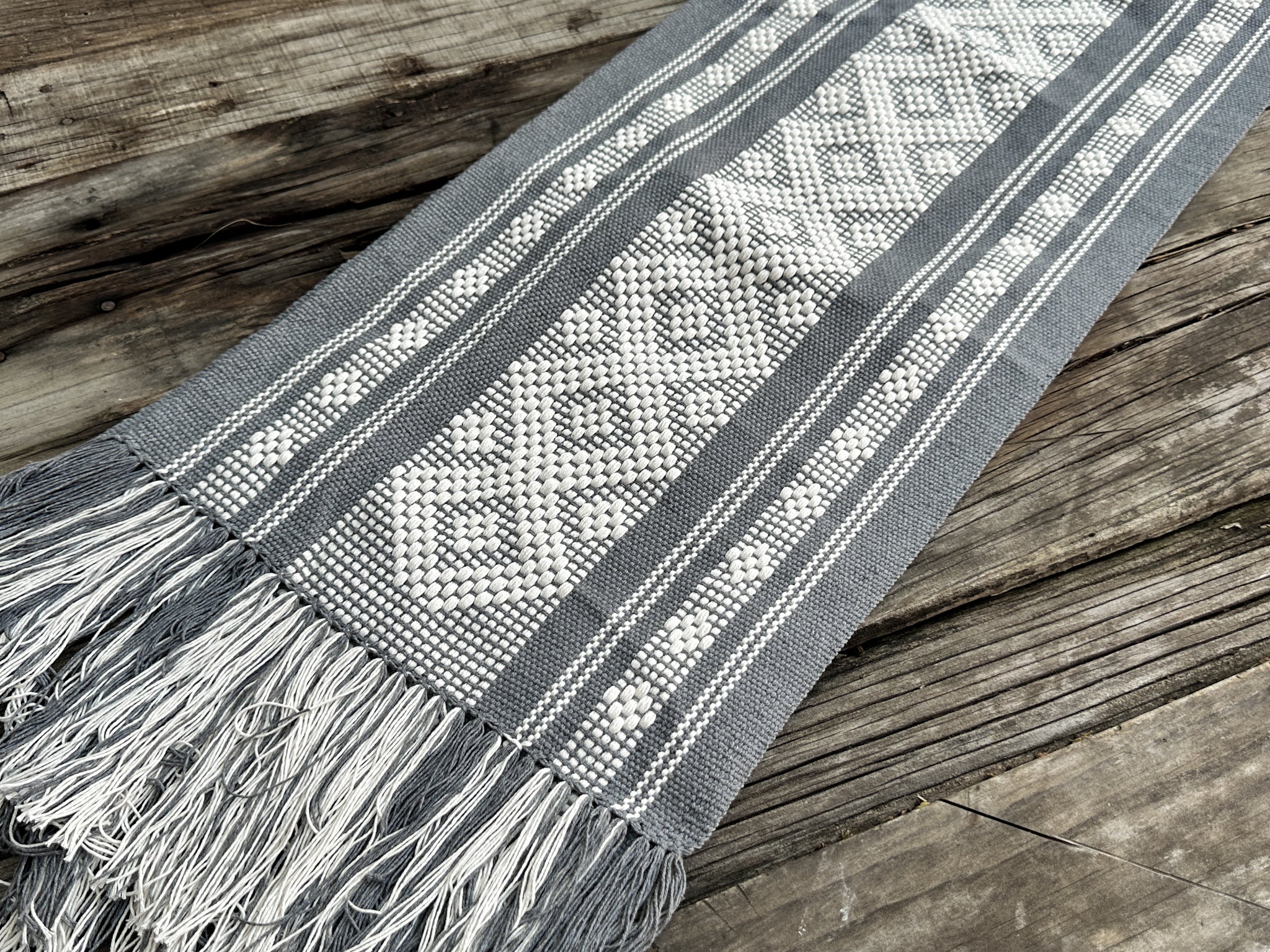 Agata Jalieza Table Runner