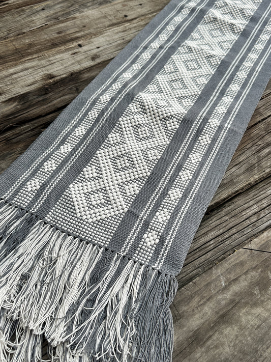 Agata Jalieza Table Runner