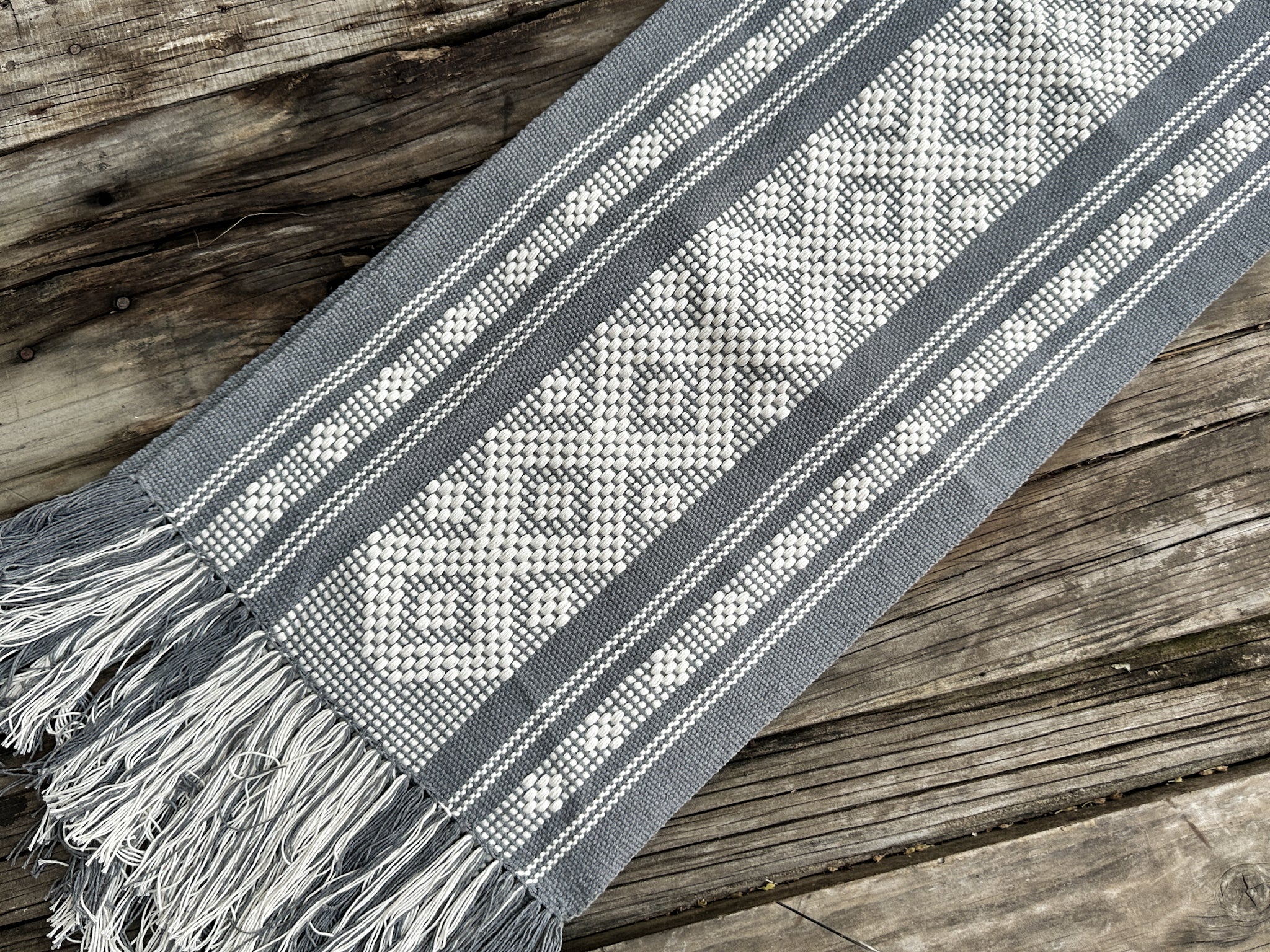 Agata Jalieza Table Runner