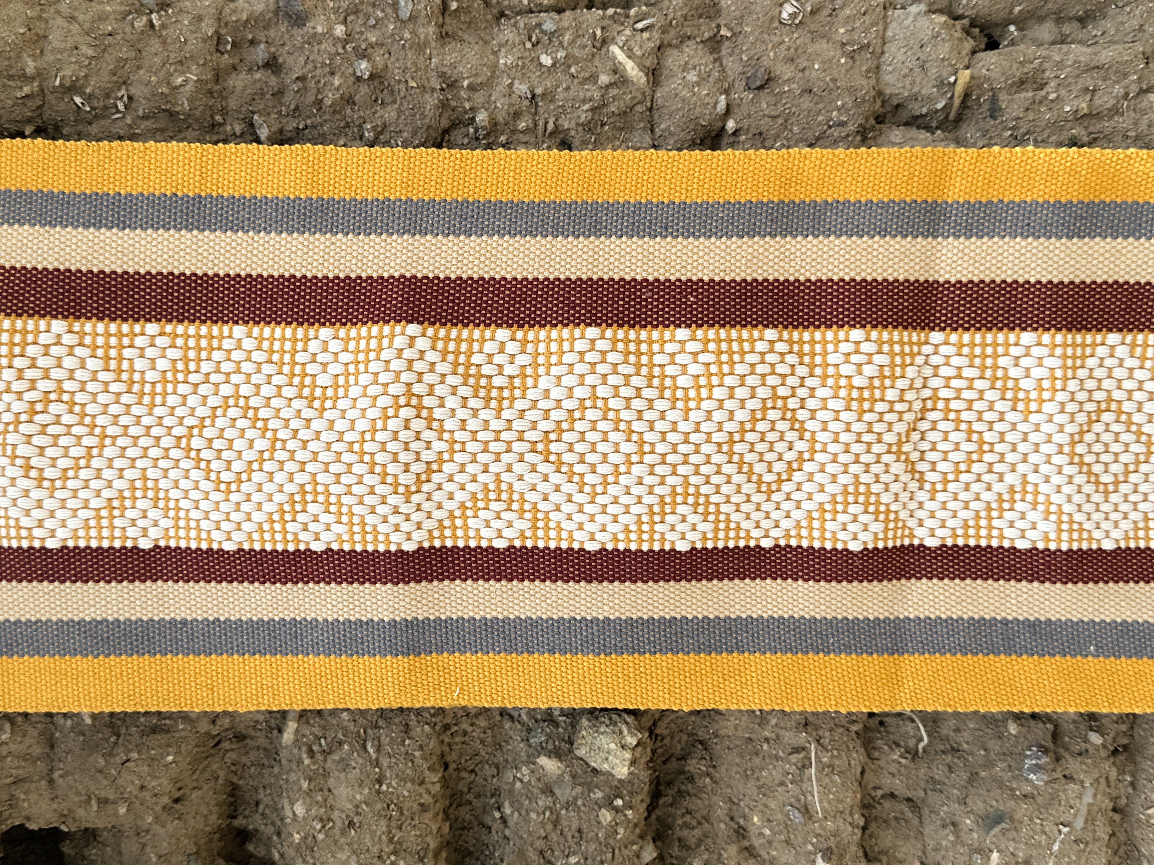 Atardecer Jalieza Table Runner