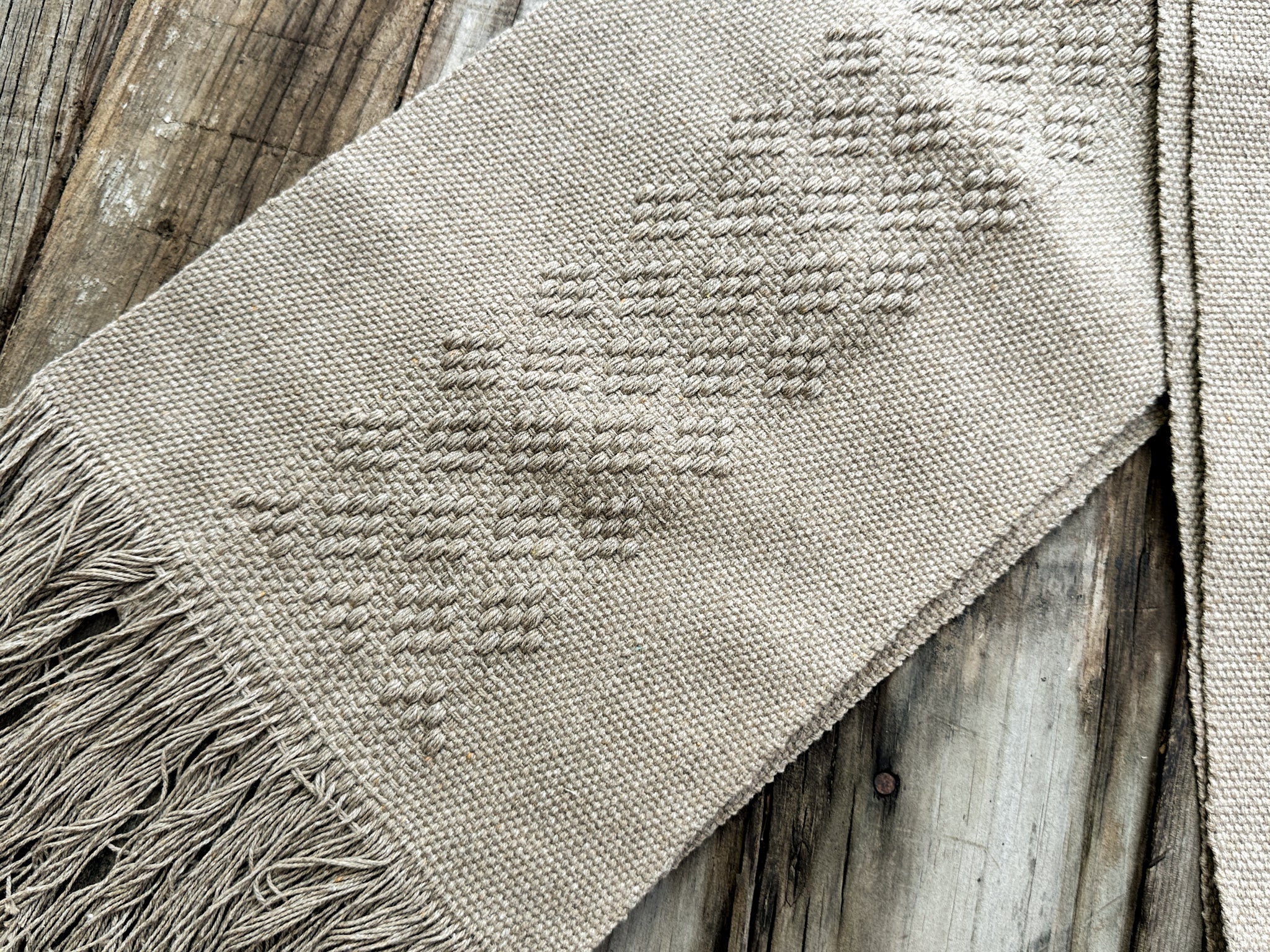 Olivia Jalieza Table Runner