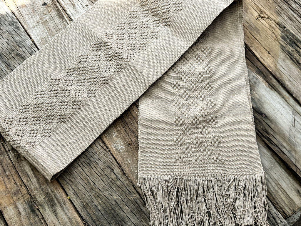 Olivia Jalieza Table Runner