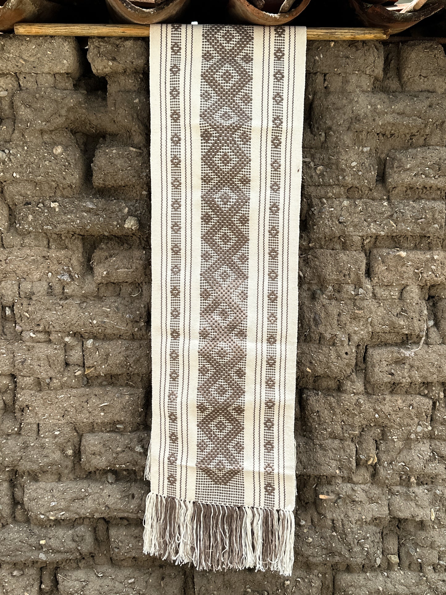 Montañas Jalieza Table Runner