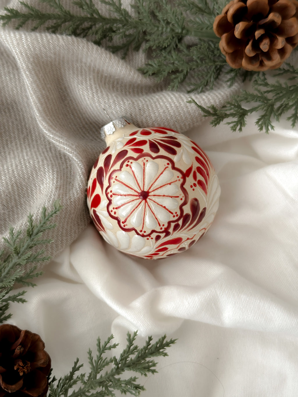"Roja Navidad" Christmas Ornament