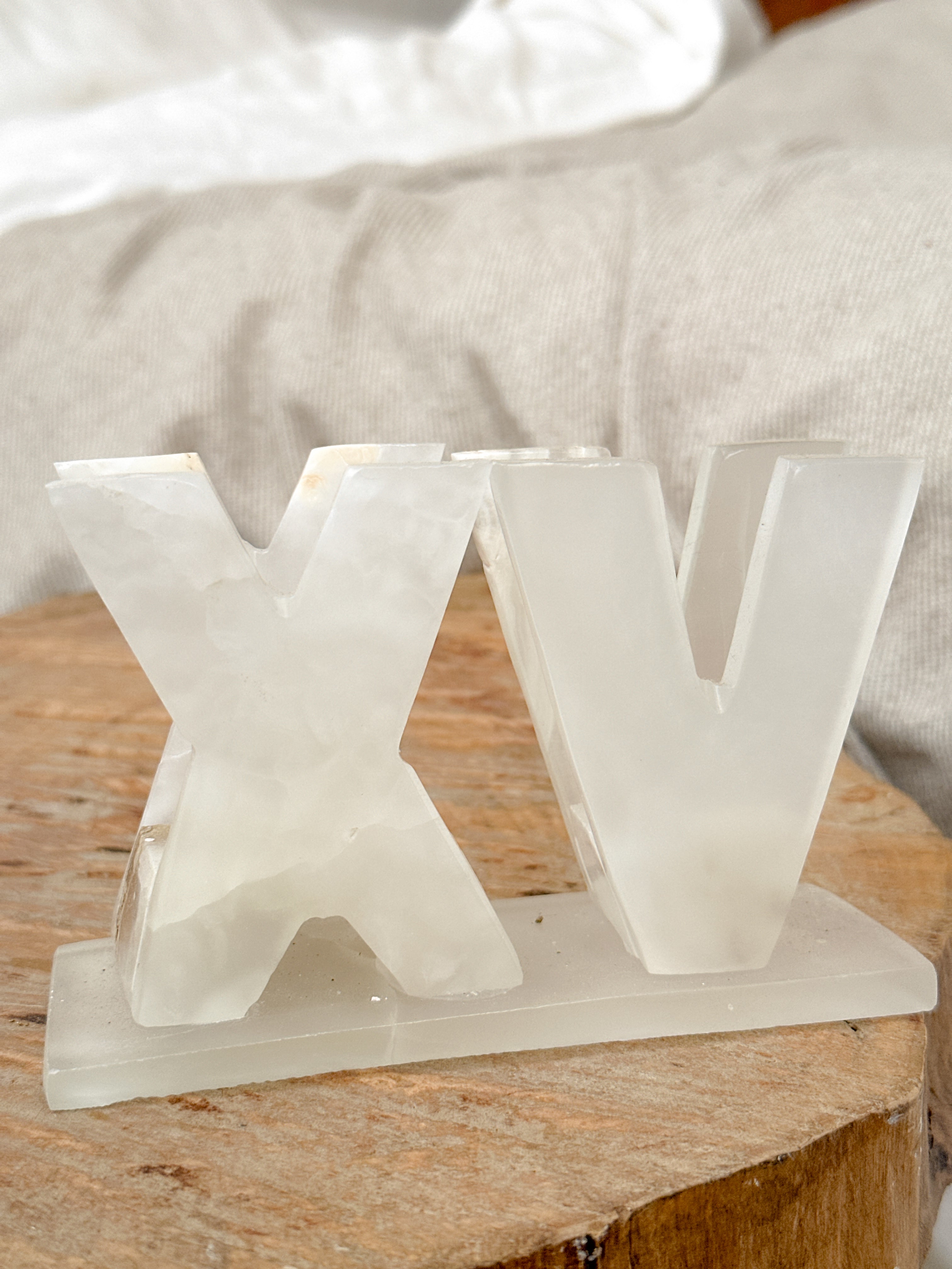 PRE-ORDER Onyx Quinceañera Napkin Holder Fiesta Favor