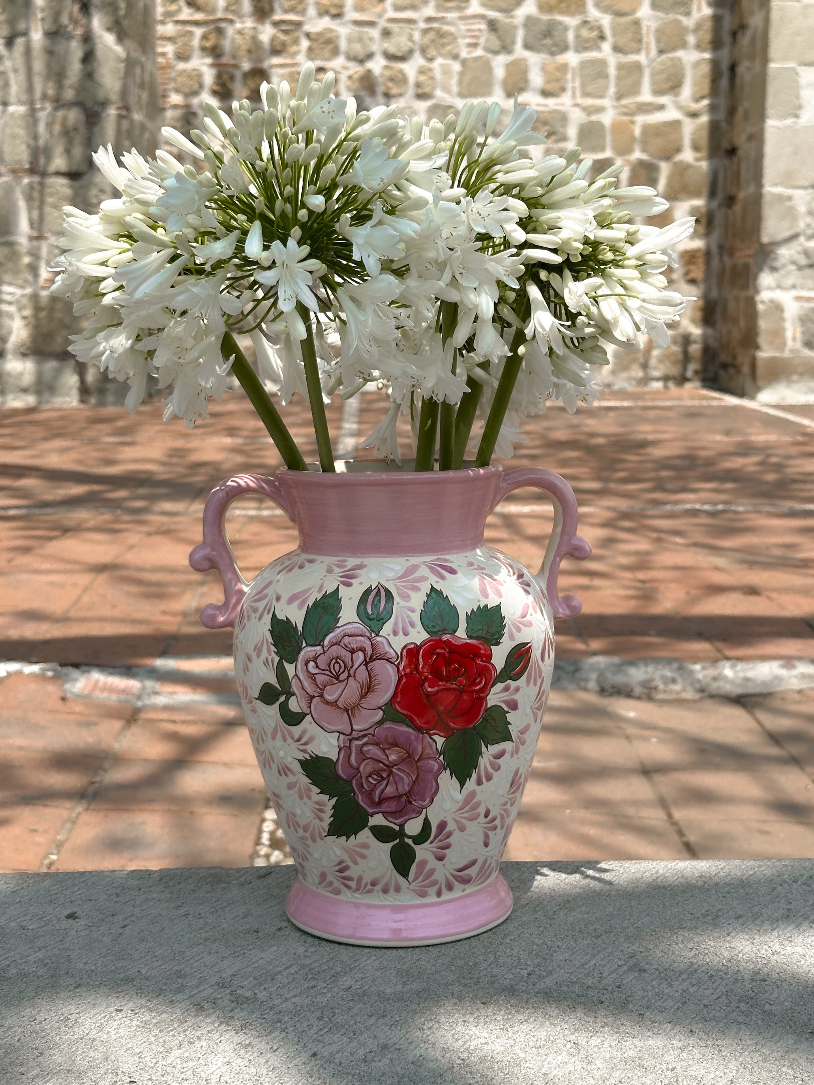 Jarrón de flores rosas en preventa (ENVÍO EN APROX. 6-12 SEMANAS)