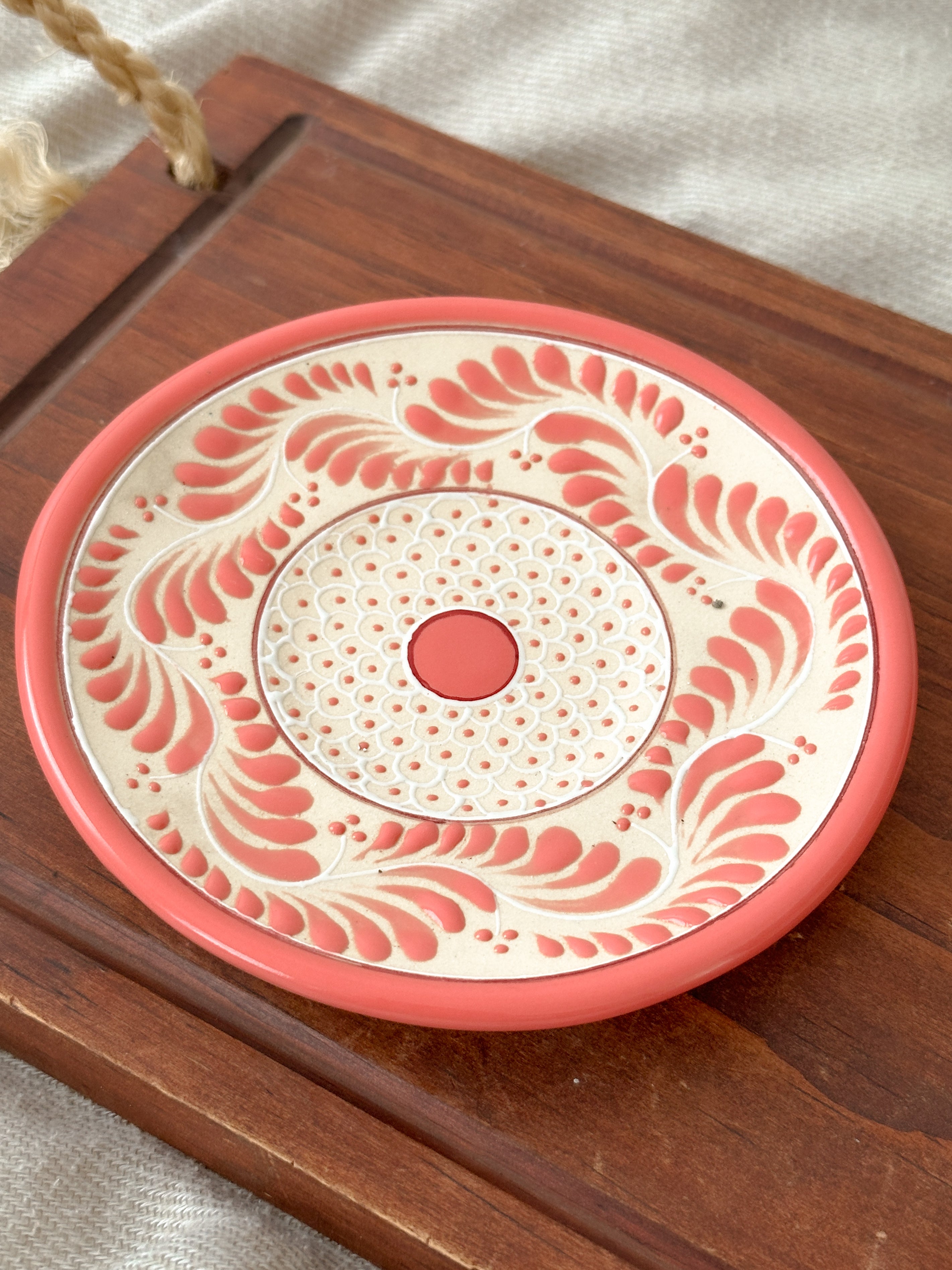 PRE-ORDER Raíces Pink Dessert Plate (SHIPS IN APPROX. 6-12 WEEKS)