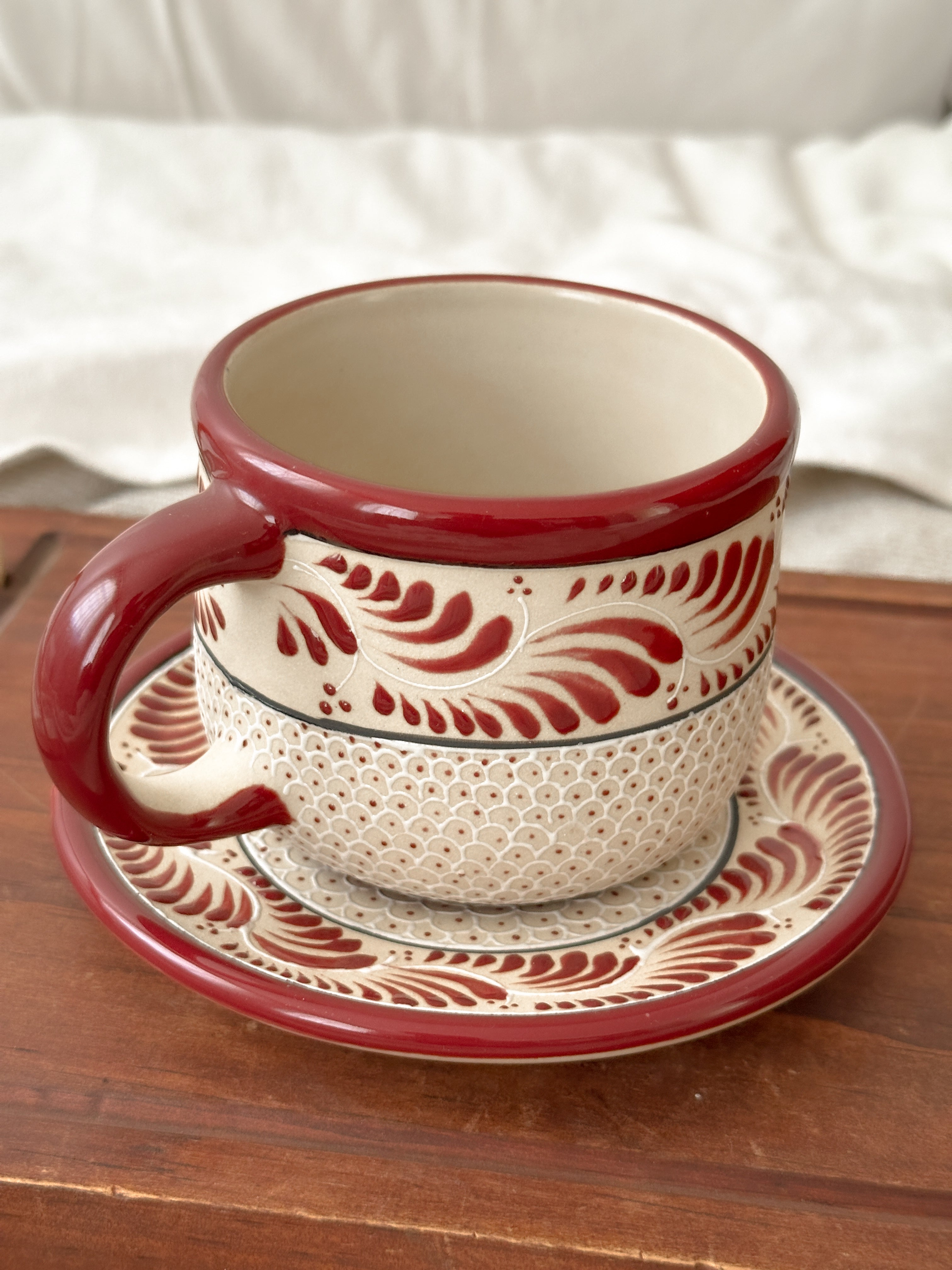 PRE-ORDER Raíces Red Wine Mug And Plate Set (SHIPS IN APPROX. 6-12 WEEKS)