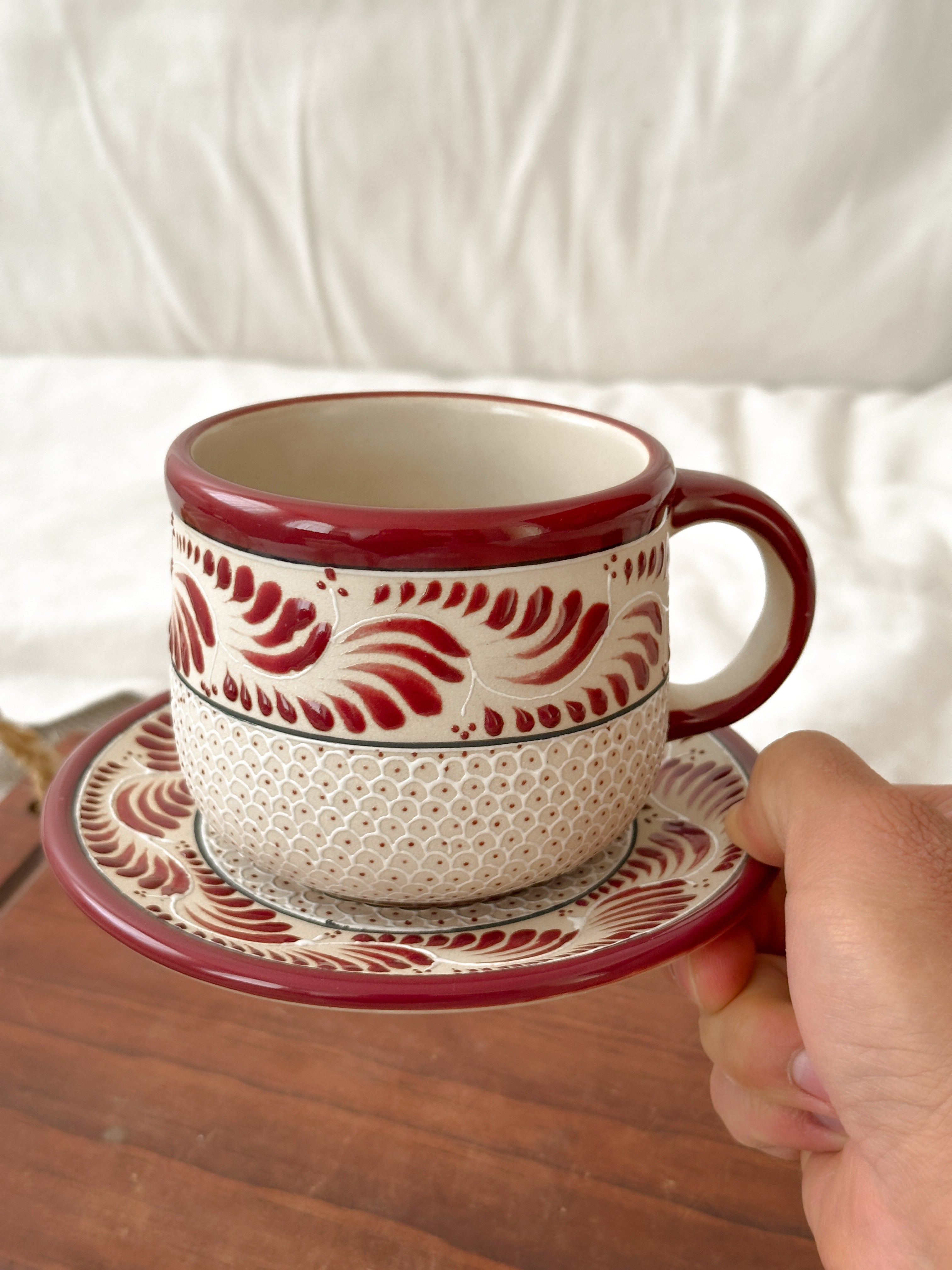 PRE-ORDER Raíces Red Wine Mug And Plate Set (SHIPS IN APPROX. 6-12 WEEKS)