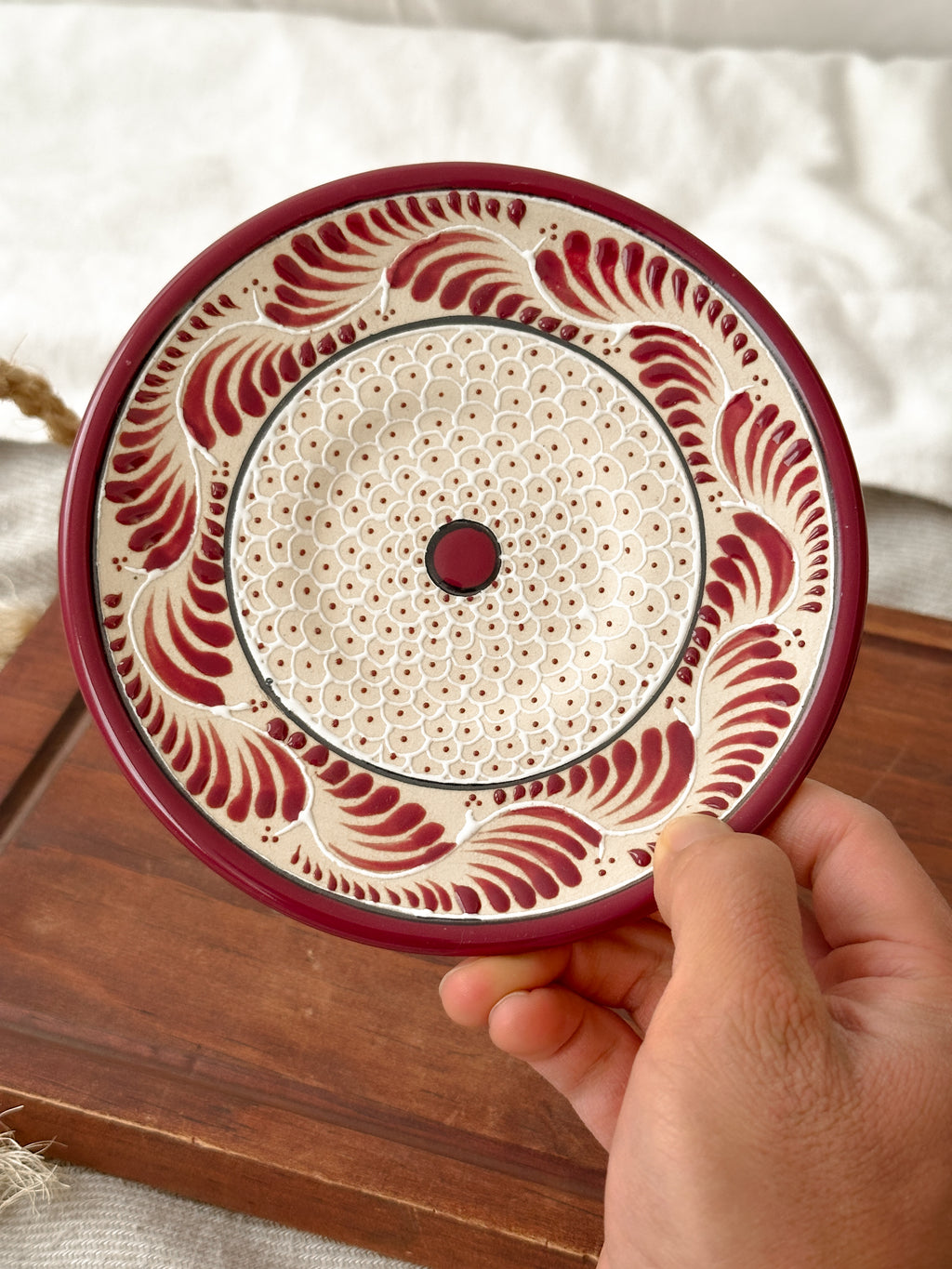 PRE-ORDER Raíces Red Wine Dessert Plate (SHIPS IN APPROX. 6-12 WEEKS)