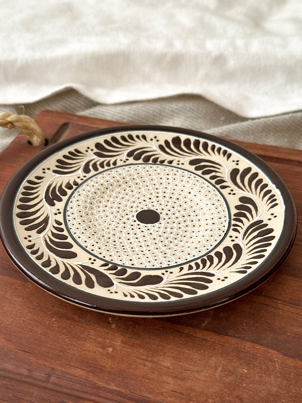 PRE-ORDER Raíces Brown Dessert Plate (SHIPS IN APPROX. 6-12 WEEKS)